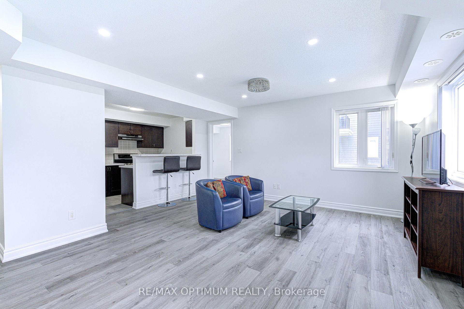 Photo 3 of Unit 303, 250 Sunny Meadow Boulevard, Brampton, Sandringham-Wellington — HOMEH