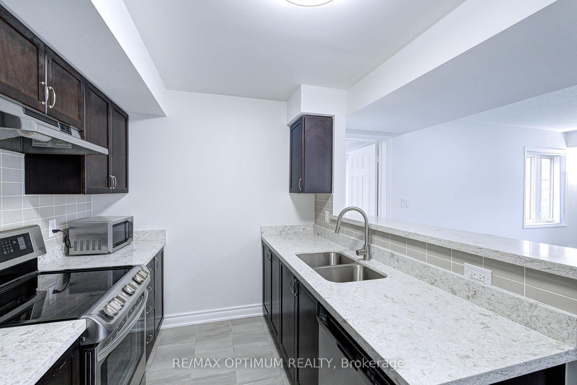Photo 8 of Unit 303, 250 Sunny Meadow Boulevard, Brampton, Sandringham-Wellington — HOMEH