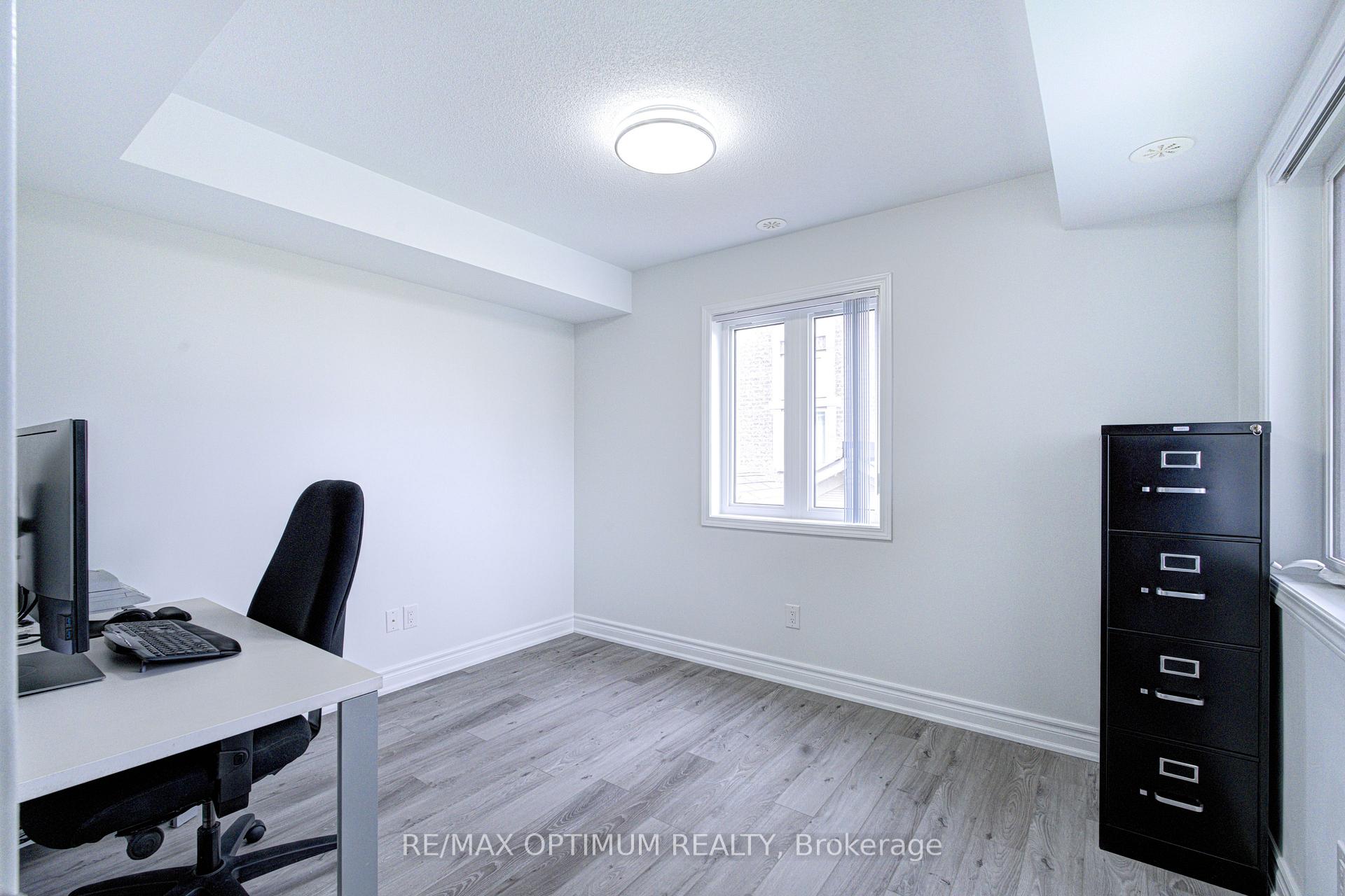 Photo 9 of Unit 303, 250 Sunny Meadow Boulevard, Brampton, Sandringham-Wellington — HOMEH