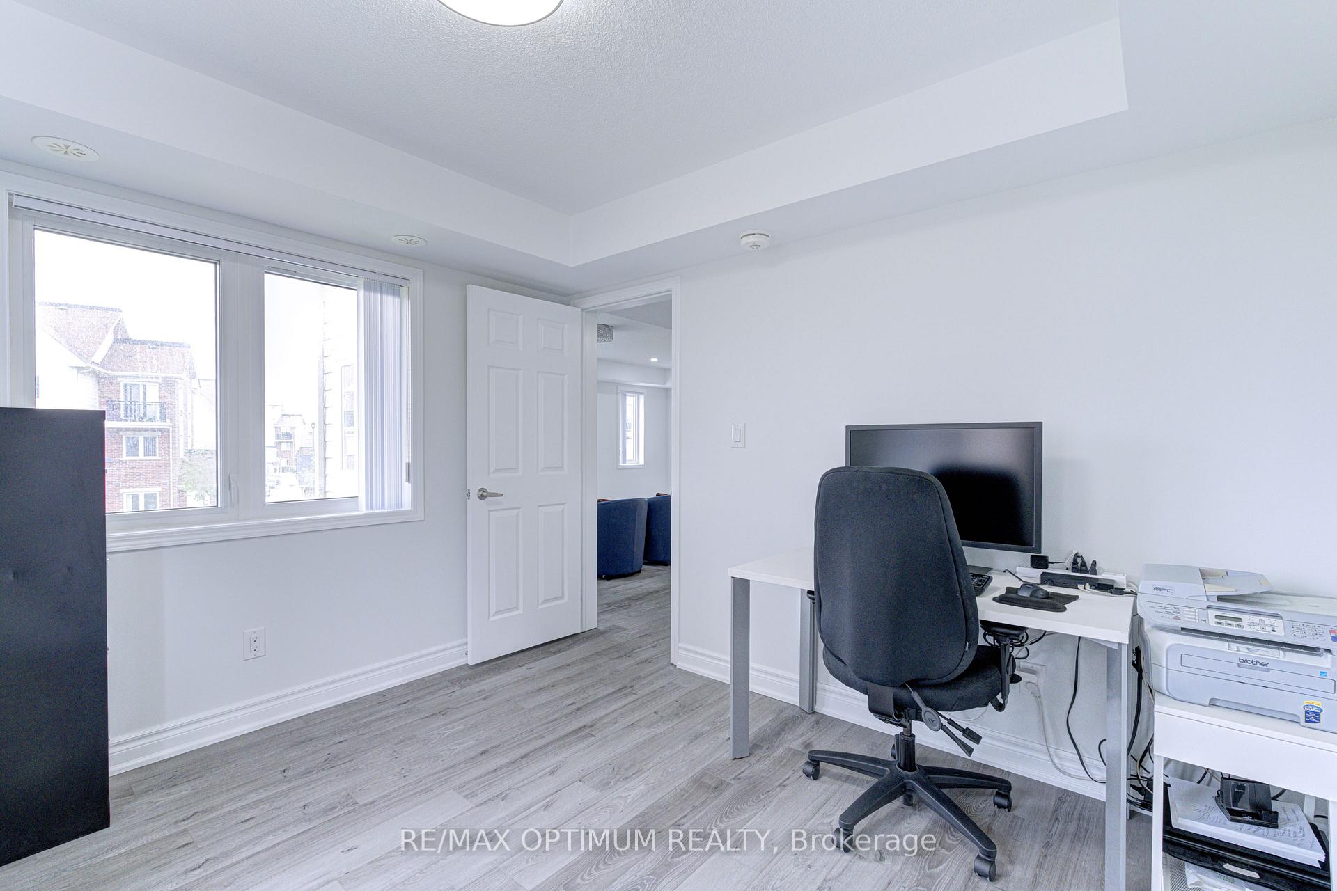 Photo 10 of Unit 303, 250 Sunny Meadow Boulevard, Brampton, Sandringham-Wellington — HOMEH