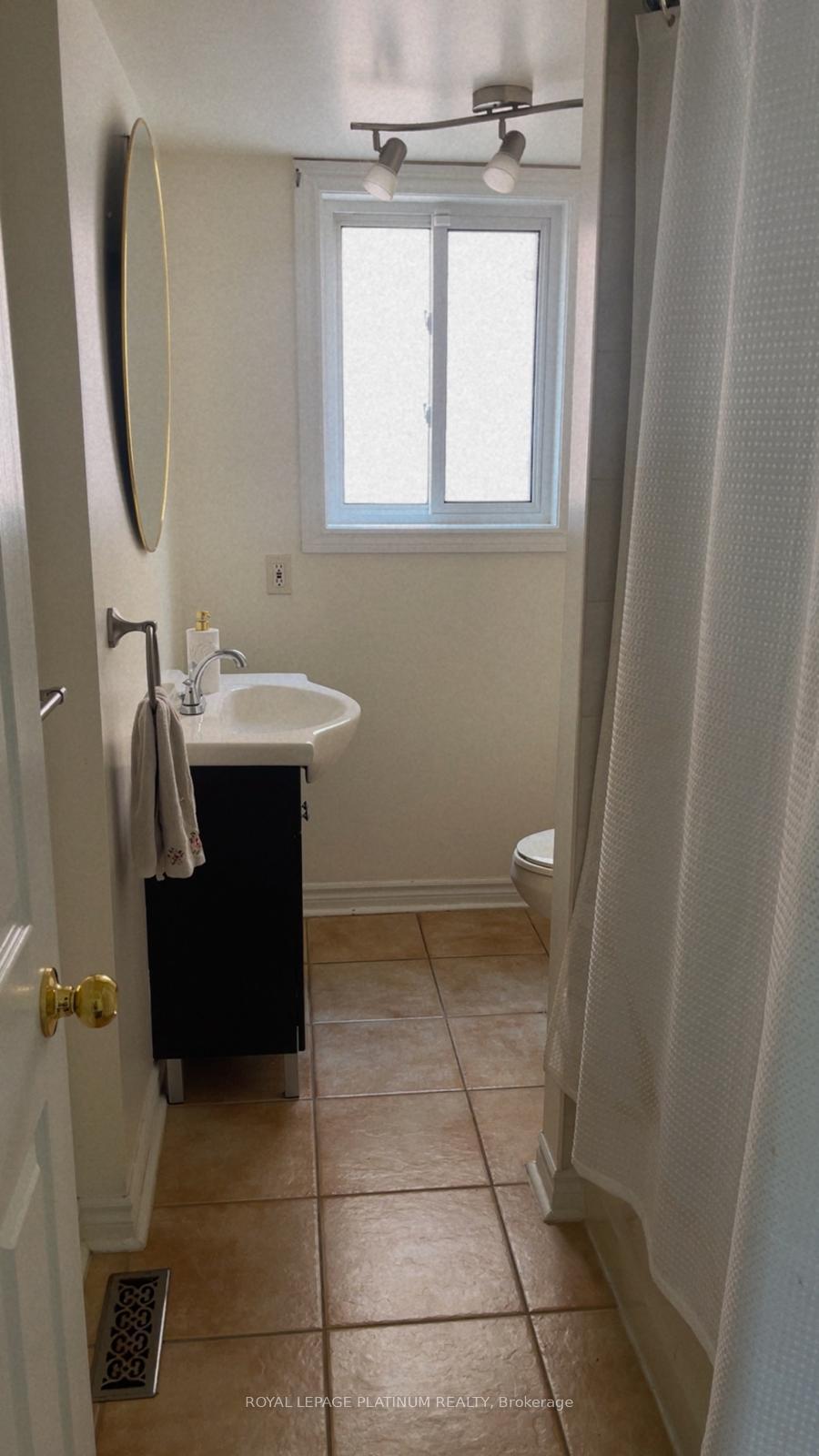 Photo 9 of 119 Violet Street, Barrie, Holly — HOMEH