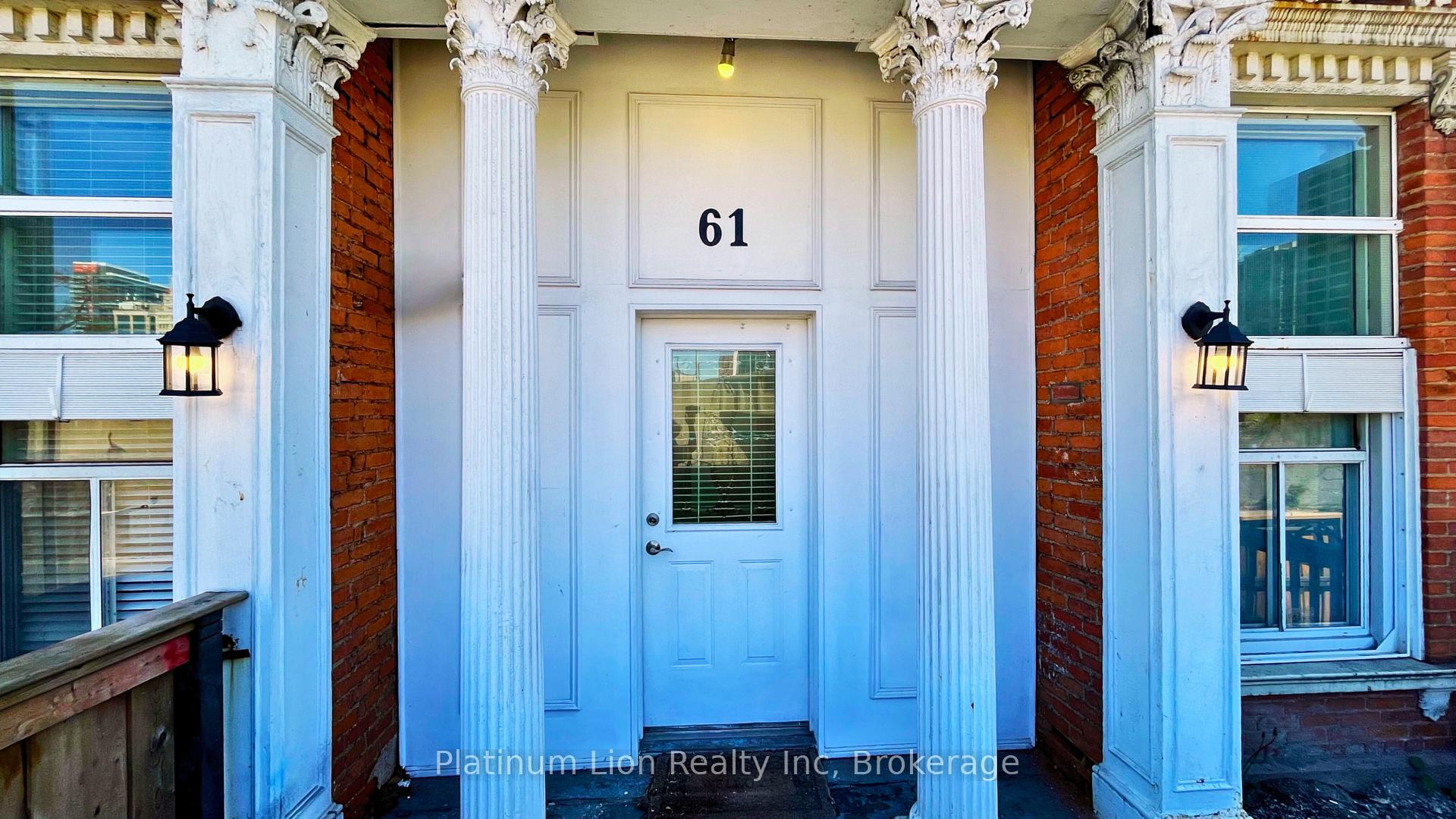 Photo 1 of 61 Hurst Place S, Hamilton, Durand — HOMEH