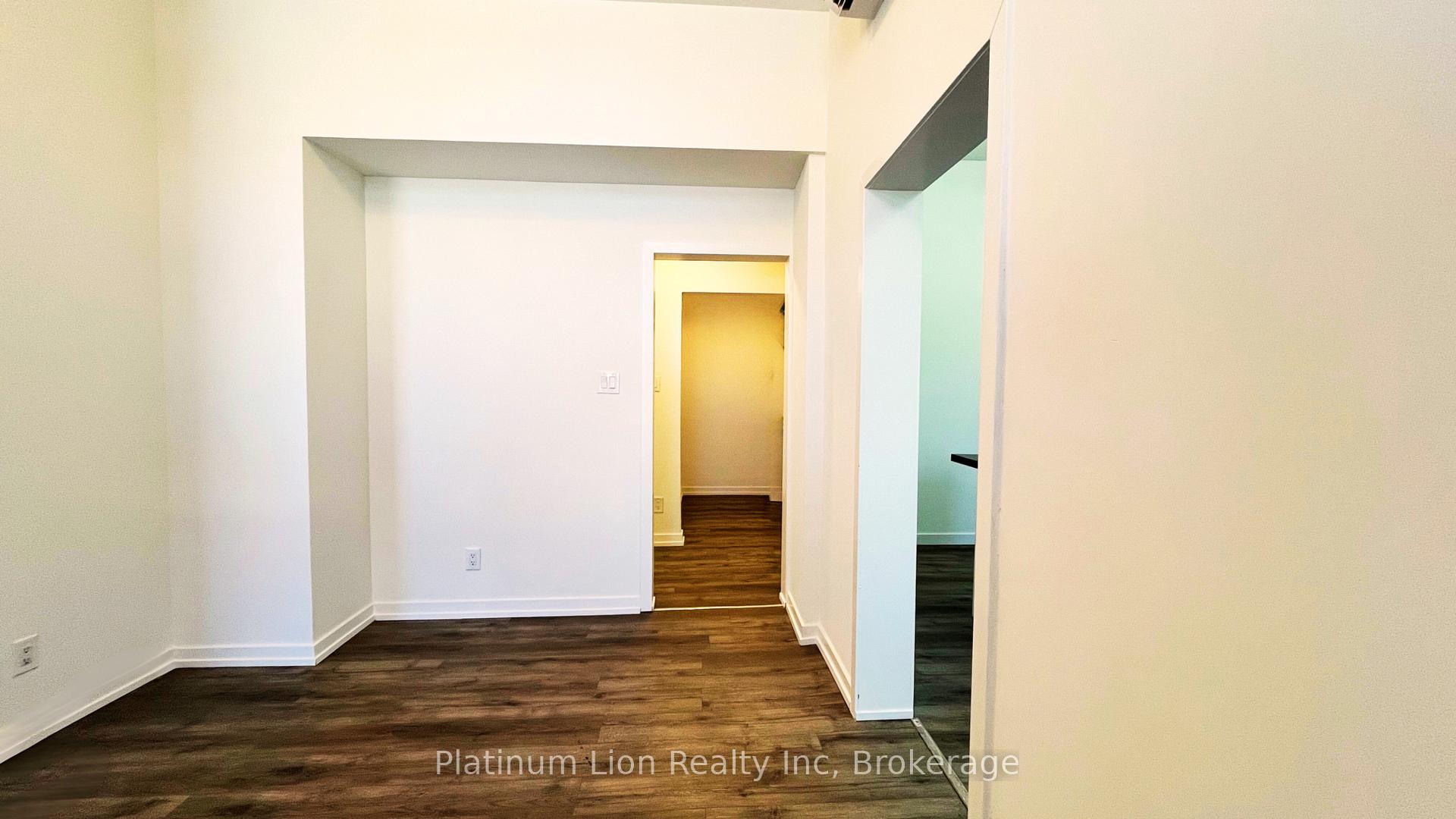 Photo 10 of 61 Hurst Place S, Hamilton, Durand — HOMEH