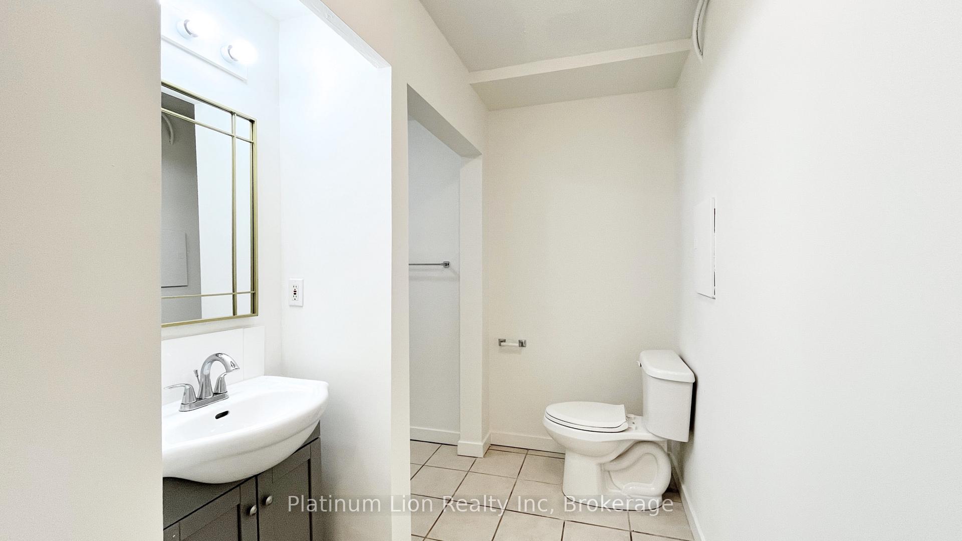Photo 12 of 61 Hurst Place S, Hamilton, Durand — HOMEH