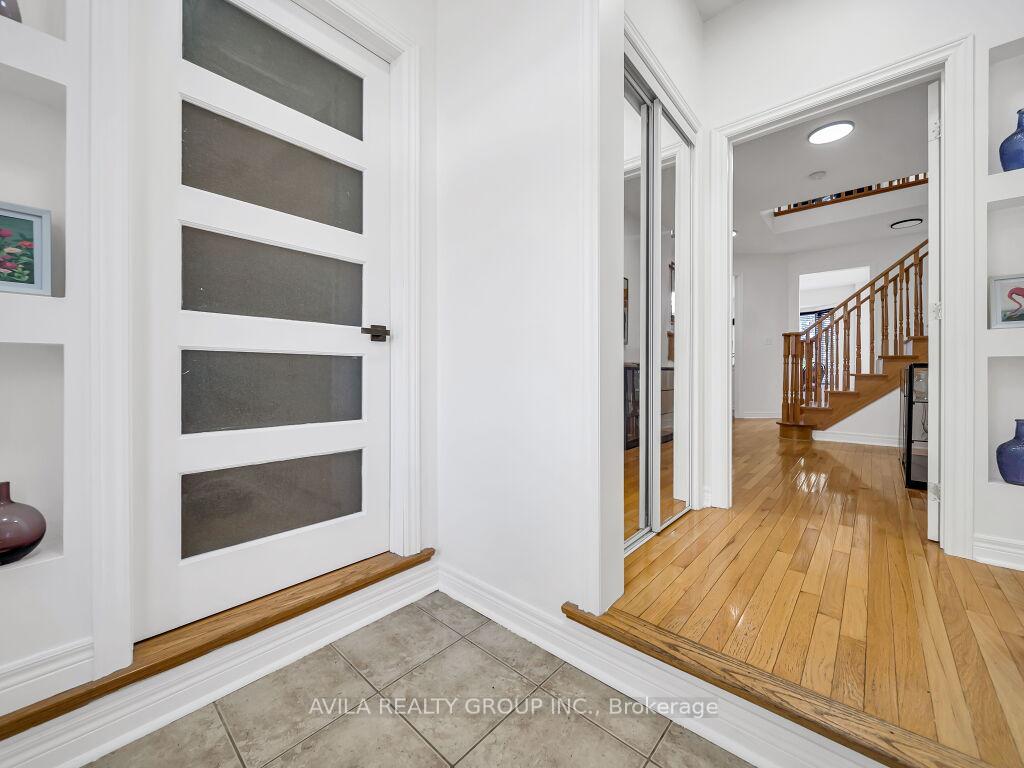 Photo 5 of 104 Southlake Boulevard, Brampton, Madoc — HOMEH