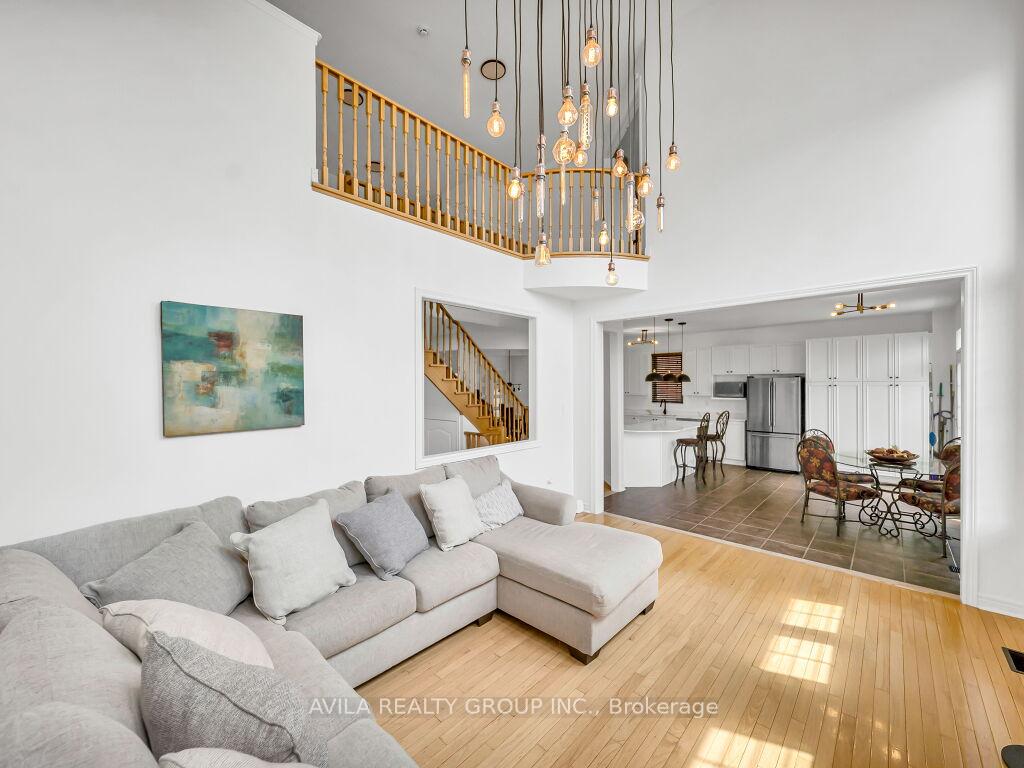 Photo 11 of 104 Southlake Boulevard, Brampton, Madoc — HOMEH