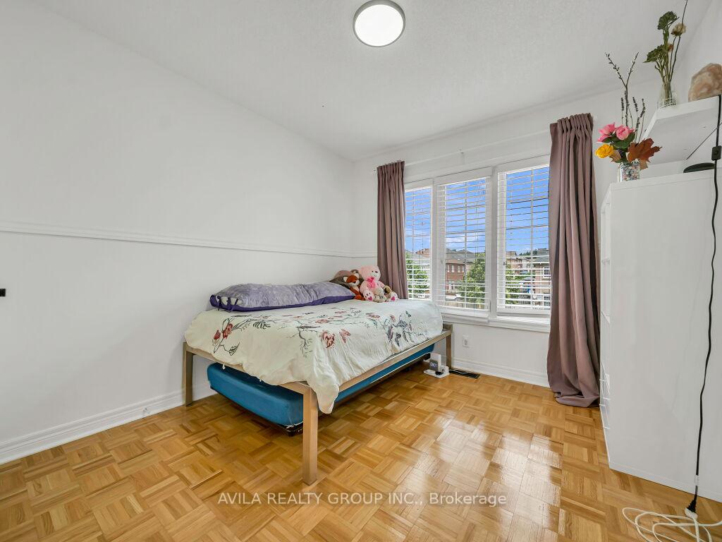 Photo 28 of 104 Southlake Boulevard, Brampton, Madoc — HOMEH