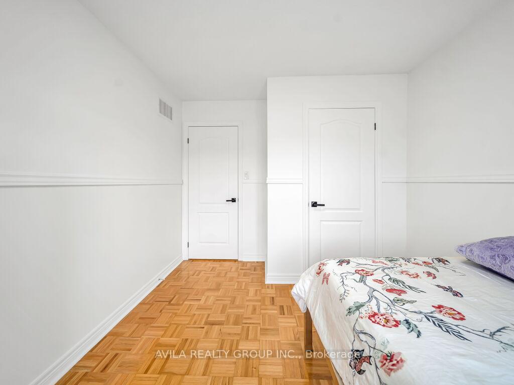 Photo 29 of 104 Southlake Boulevard, Brampton, Madoc — HOMEH