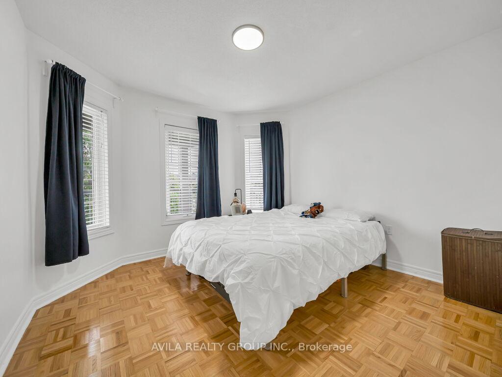 Photo 32 of 104 Southlake Boulevard, Brampton, Madoc — HOMEH
