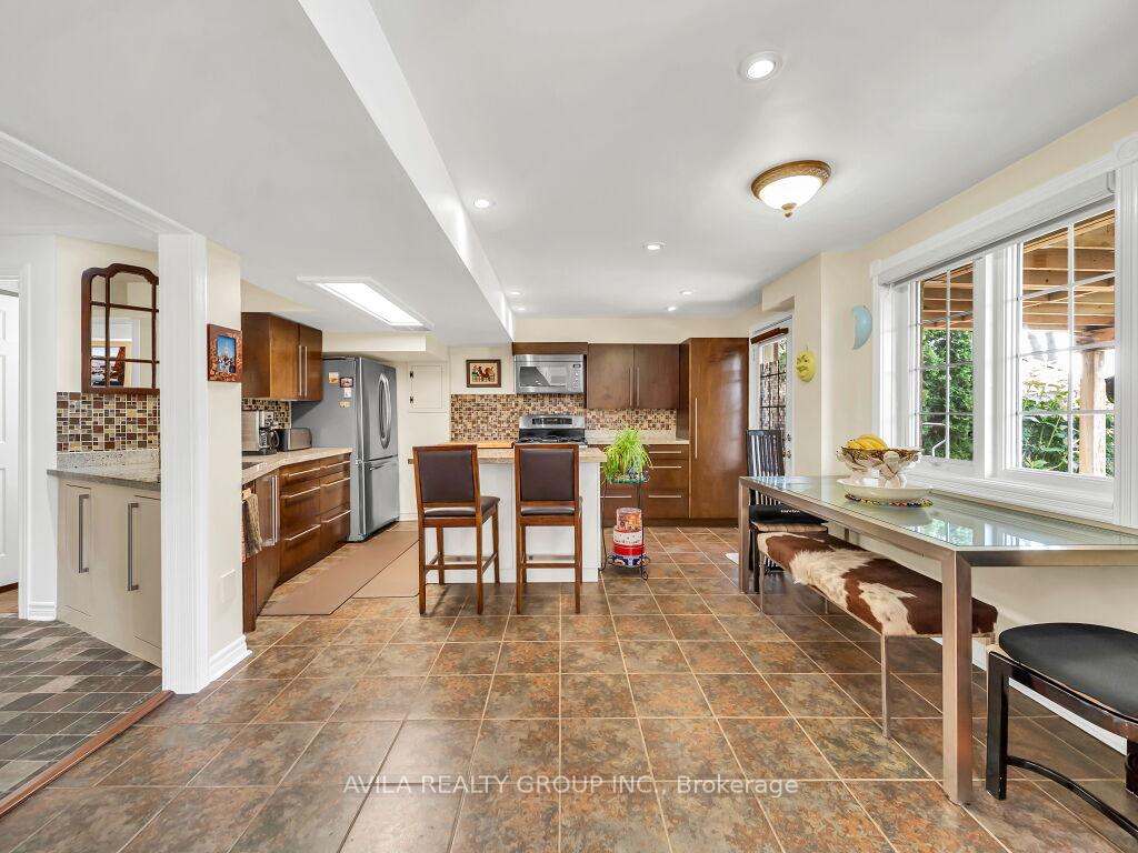 Photo 40 of 104 Southlake Boulevard, Brampton, Madoc — HOMEH