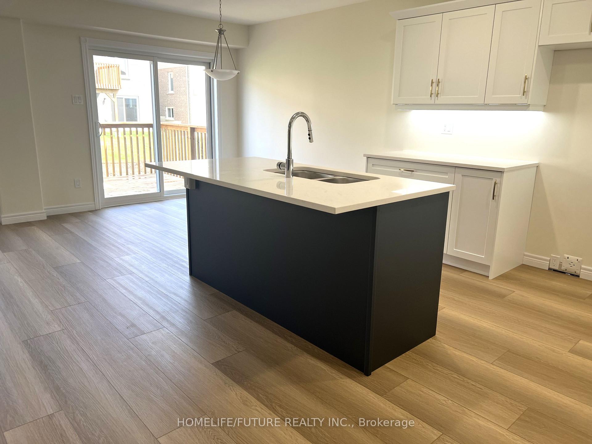 Photo 4 of 236 Oneil Street, Peterborough, Monaghan Ward 2 — HOMEH