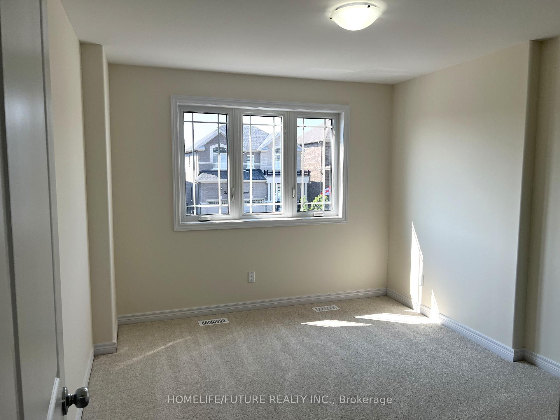 Photo 12 of 236 Oneil Street, Peterborough, Monaghan Ward 2 — HOMEH