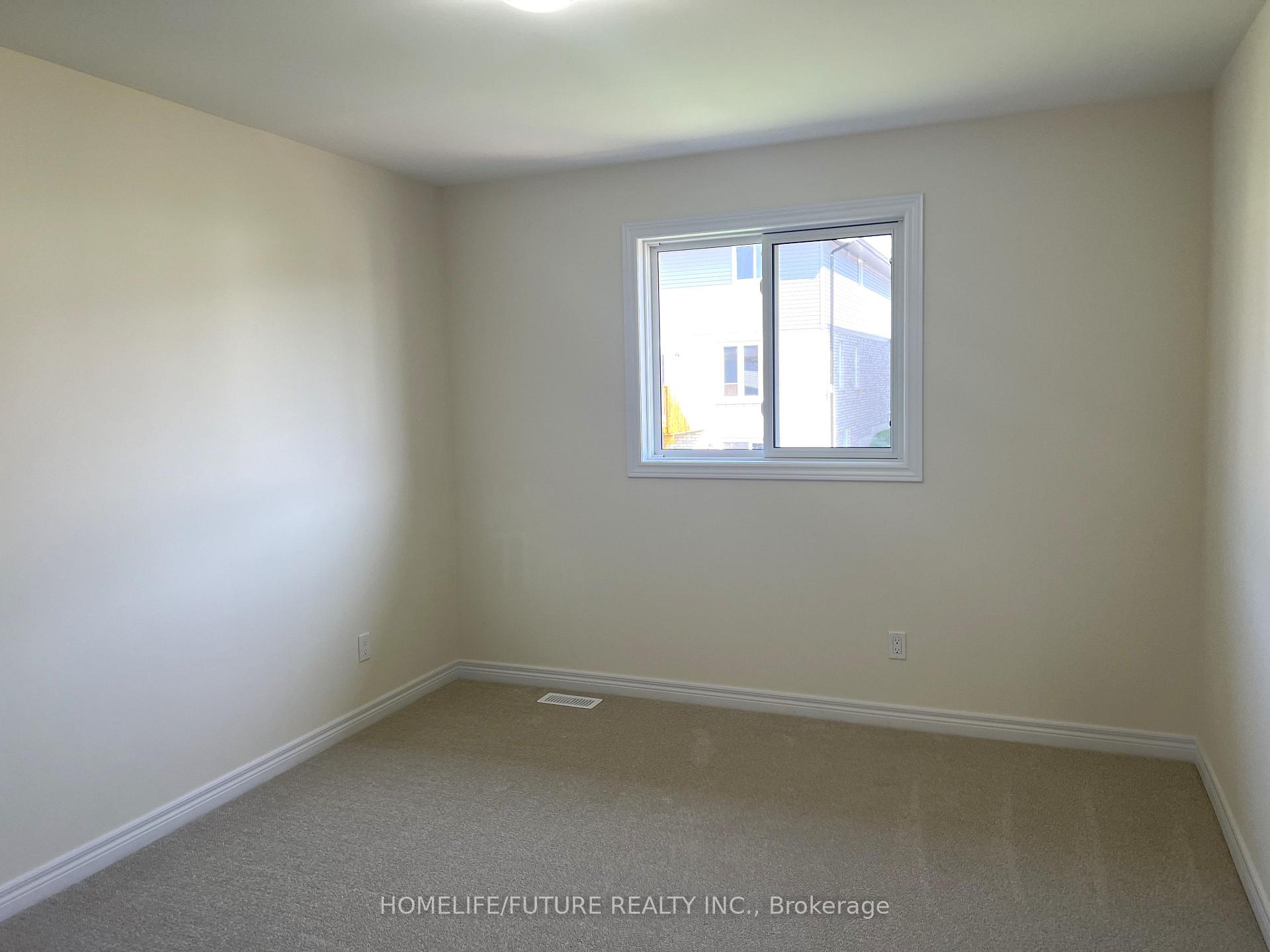 Photo 15 of 236 Oneil Street, Peterborough, Monaghan Ward 2 — HOMEH