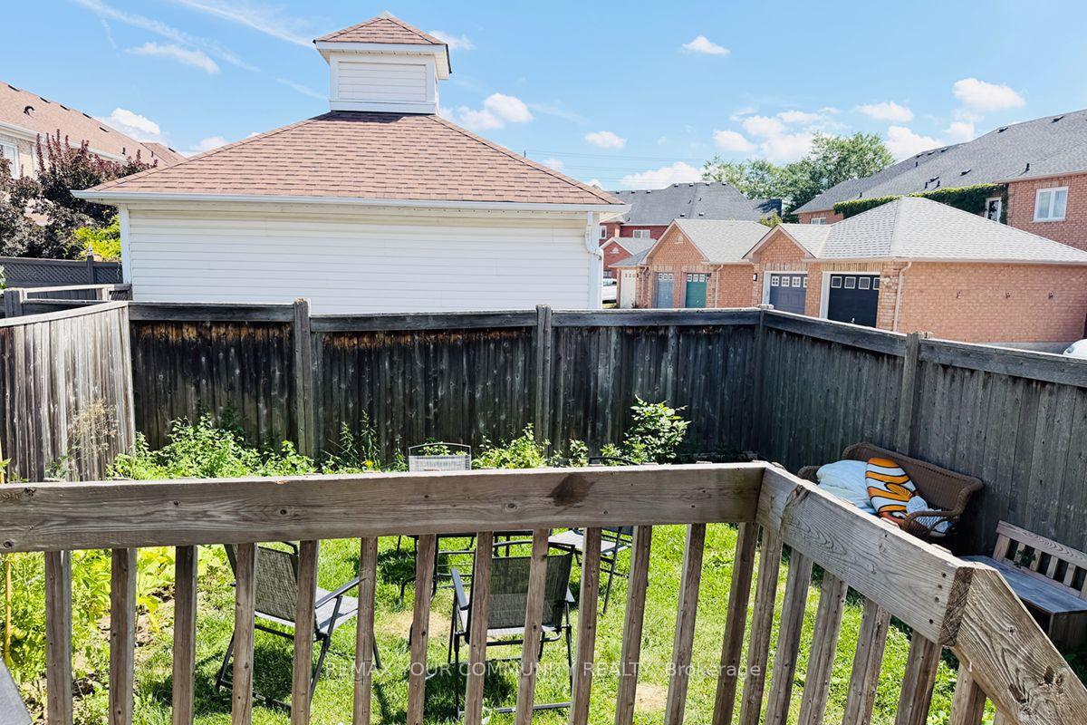 Photo 16 of 15 Benjamin Hood Crescent, Vaughan, Patterson — HOMEH