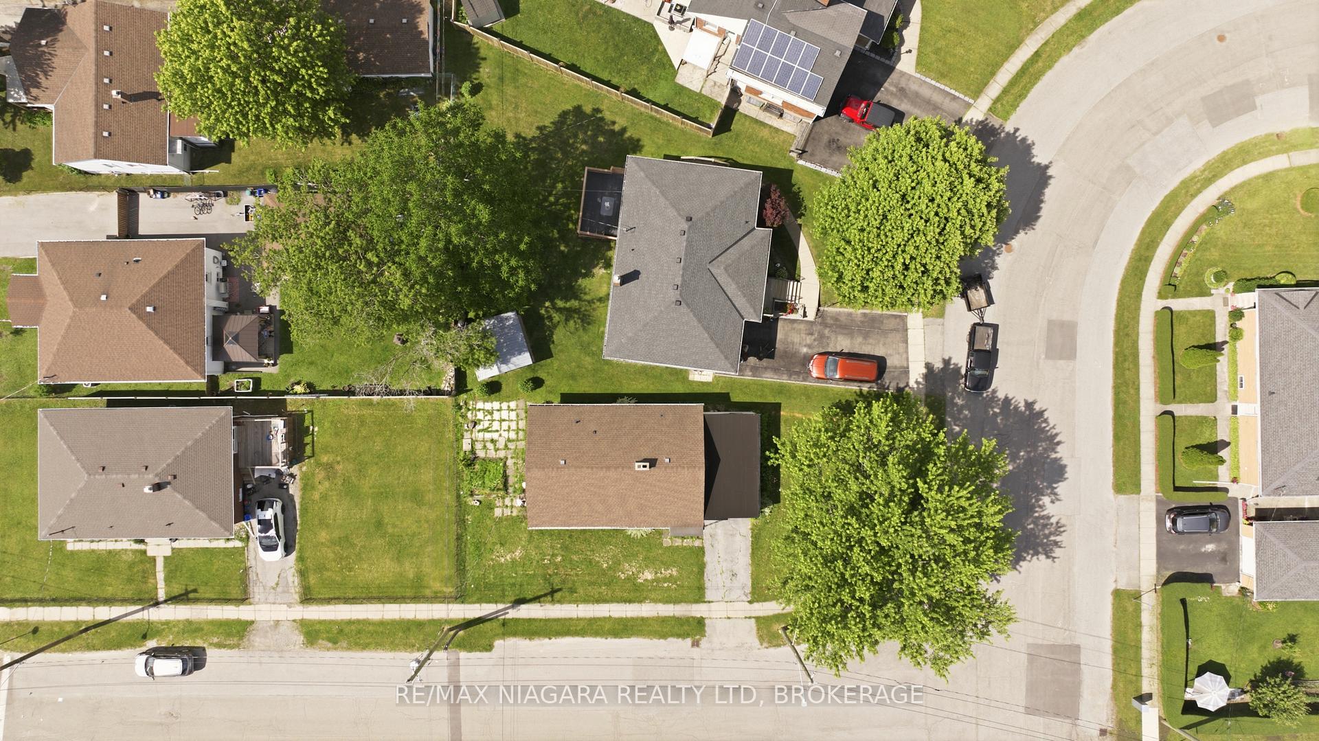 Photo 14 of 143 North Crescent, Port Colborne, Sugarloaf — HOMEH