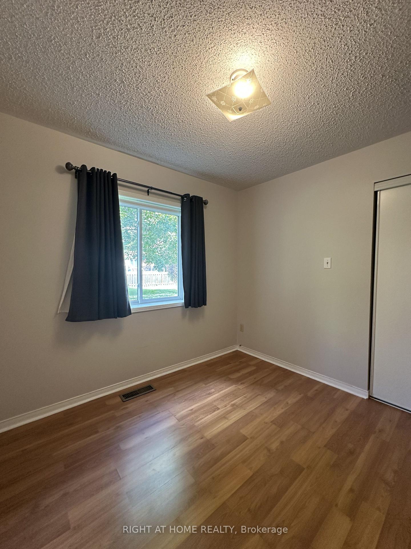 Photo 15 of Unit 106, 247 King Street, New Tecumseth, Alliston — HOMEH