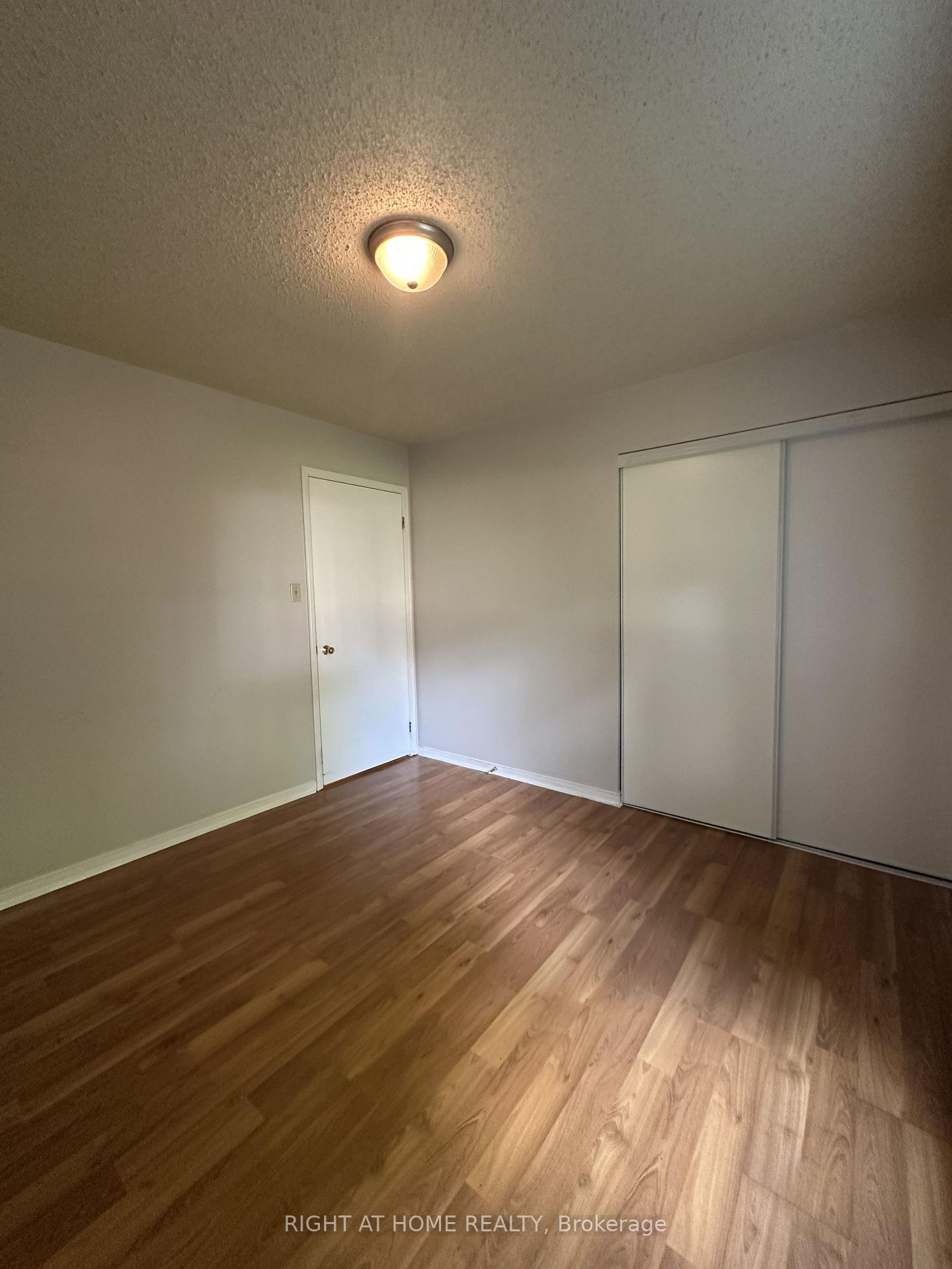 Photo 18 of Unit 106, 247 King Street, New Tecumseth, Alliston — HOMEH