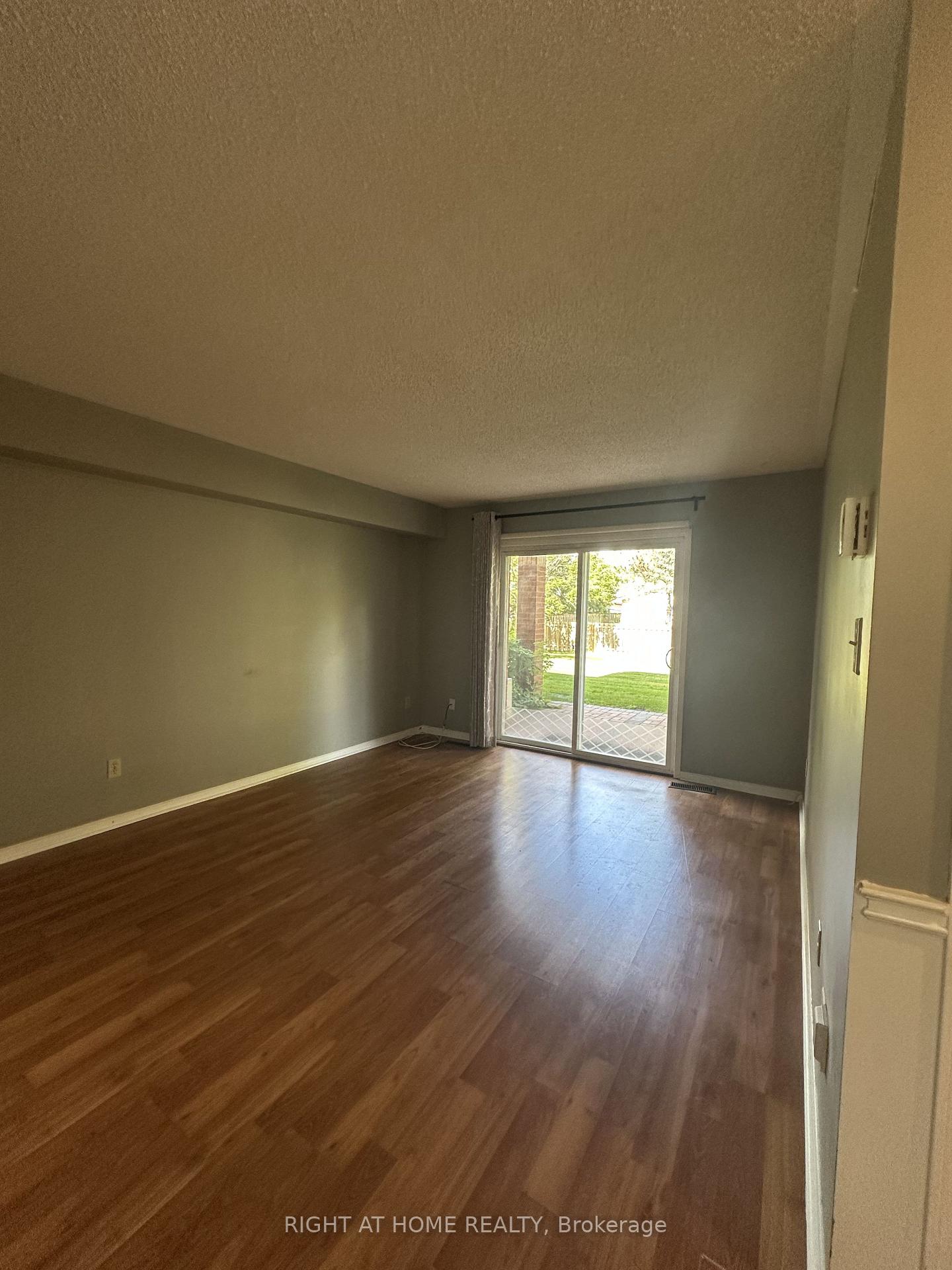 Photo 24 of Unit 106, 247 King Street, New Tecumseth, Alliston — HOMEH