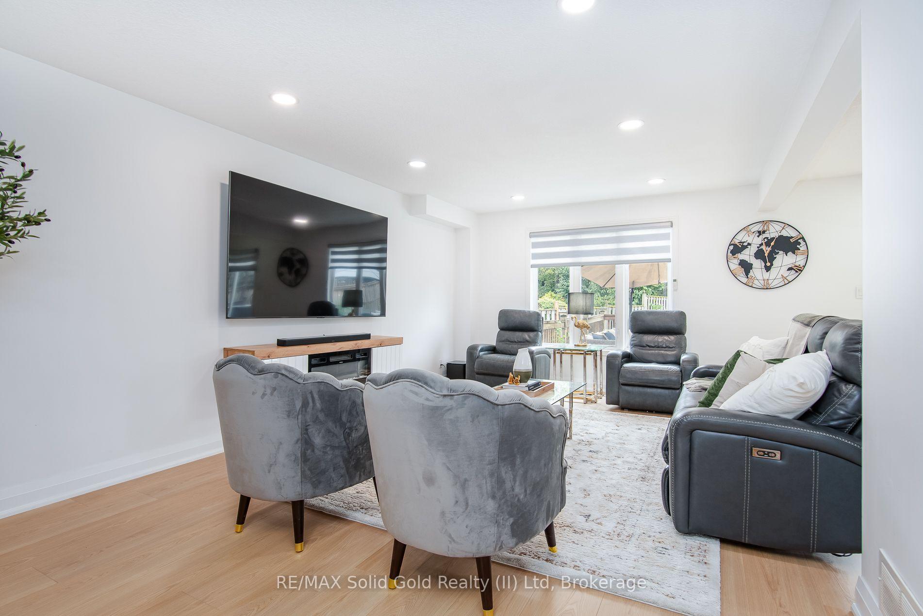 Photo 15 of 249 Theodore Schuler Boulevard, Wilmot, New Hamburg — HOMEH