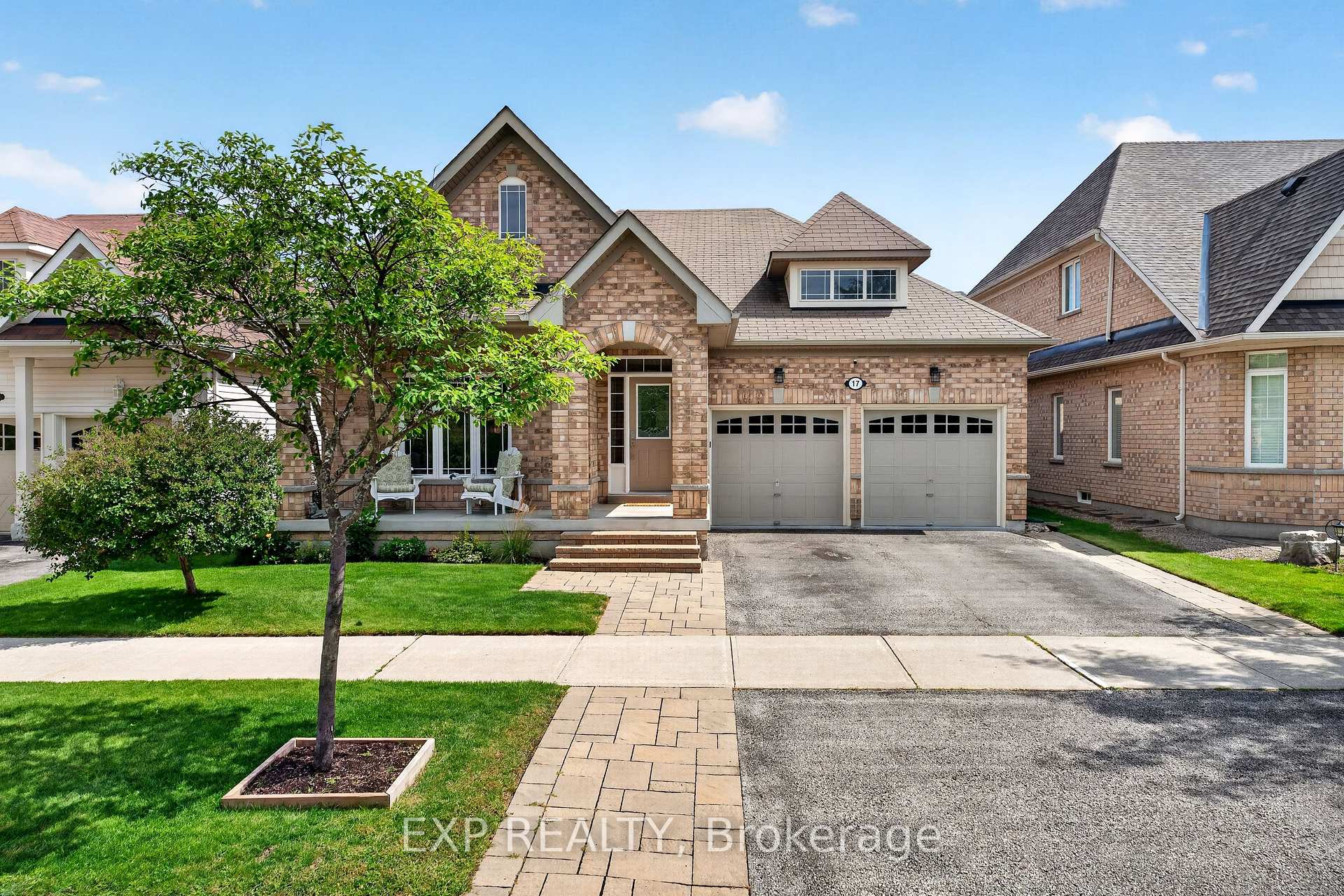 Photo 2 of 17 Wyndham Circle, Georgina, Sutton & Jackson's Point — HOMEH