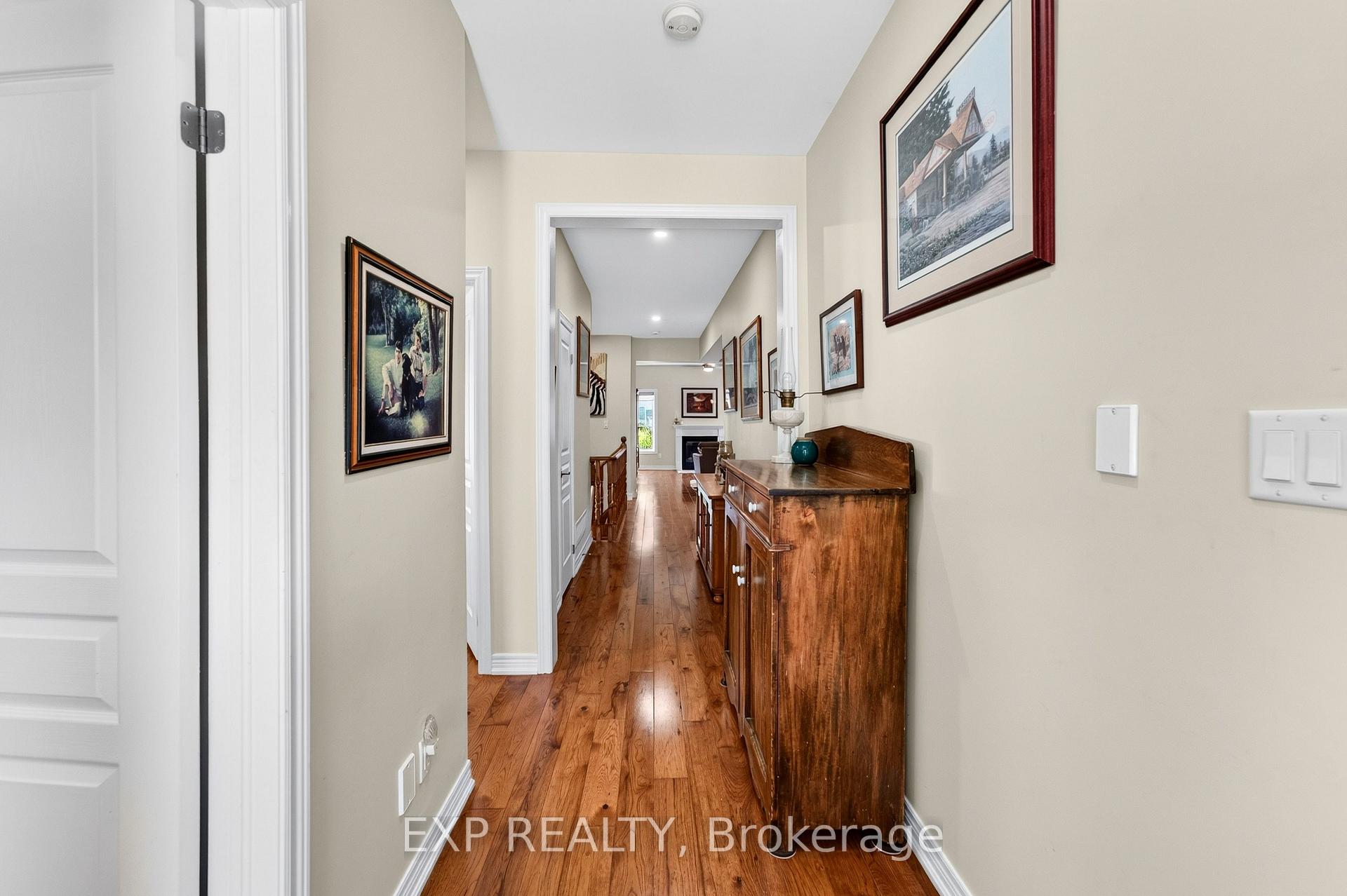Photo 6 of 17 Wyndham Circle, Georgina, Sutton & Jackson's Point — HOMEH