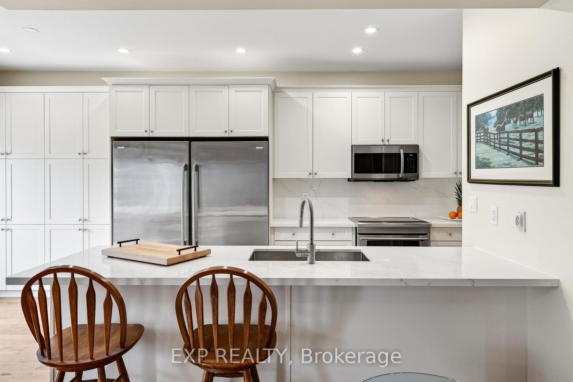 Photo 15 of 17 Wyndham Circle, Georgina, Sutton & Jackson's Point — HOMEH