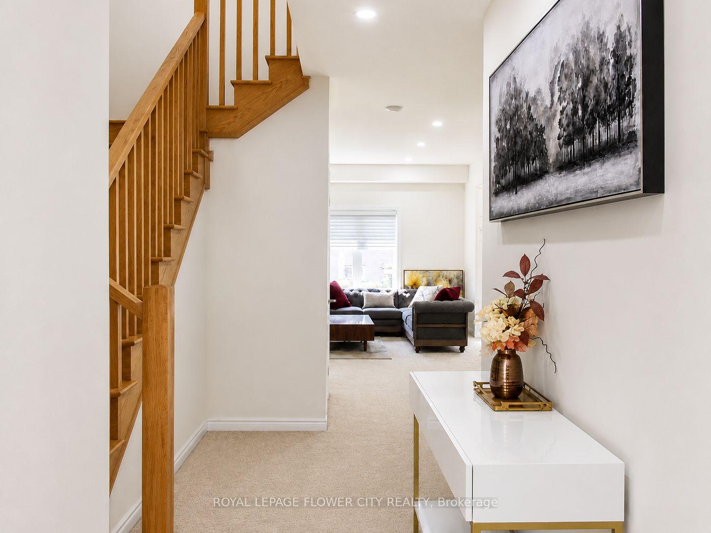 Photo 4 of 18 Jenner Drive, Brant, Paris — HOMEH