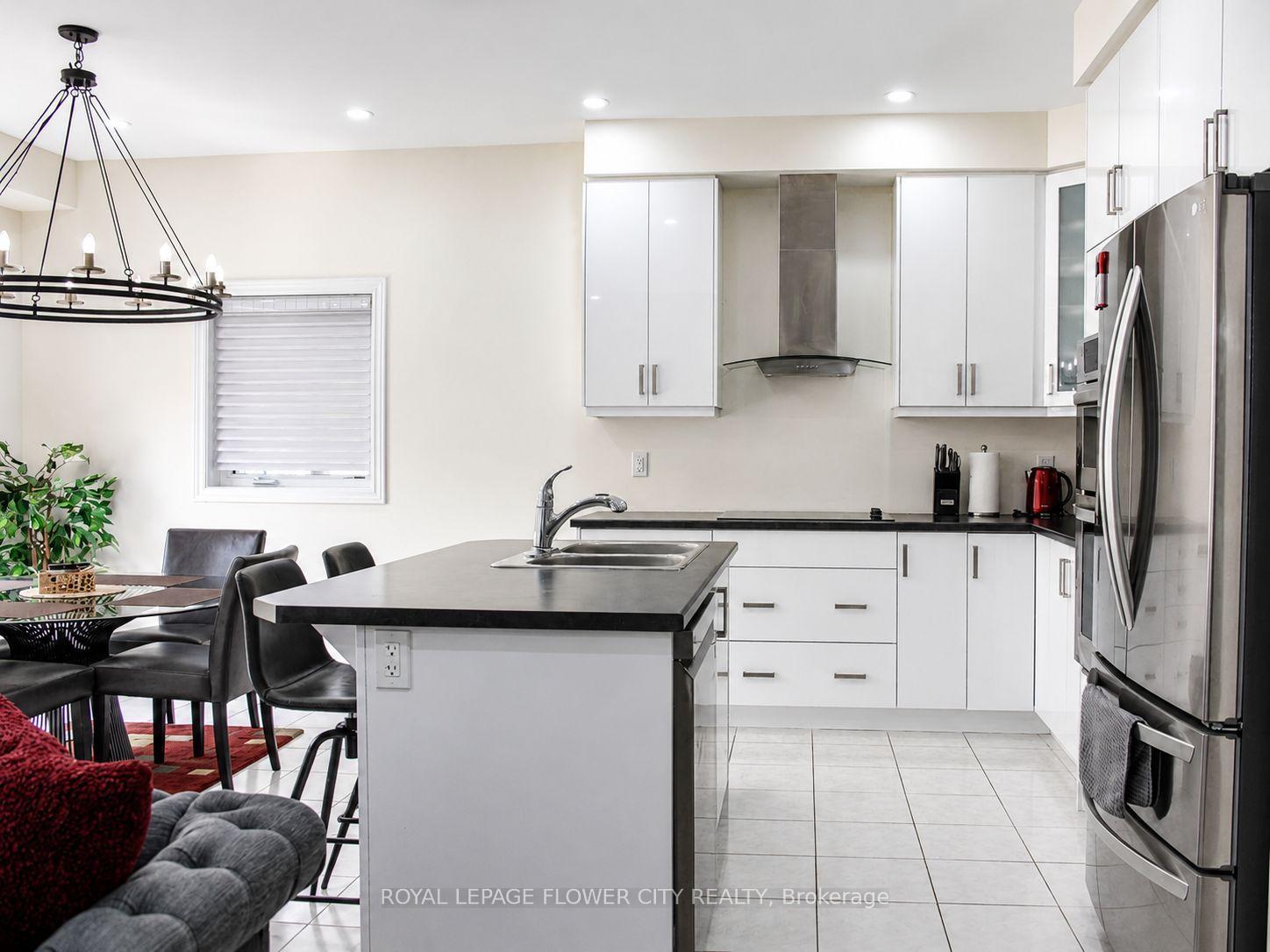 Photo 9 of 18 Jenner Drive, Brant, Paris — HOMEH