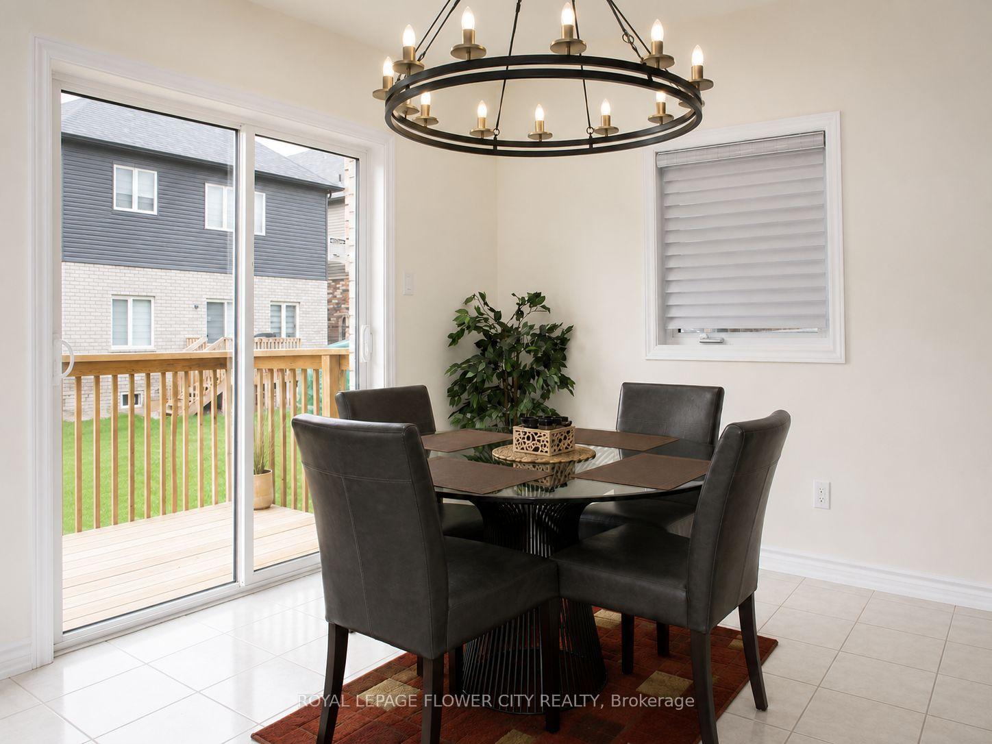 Photo 14 of 18 Jenner Drive, Brant, Paris — HOMEH