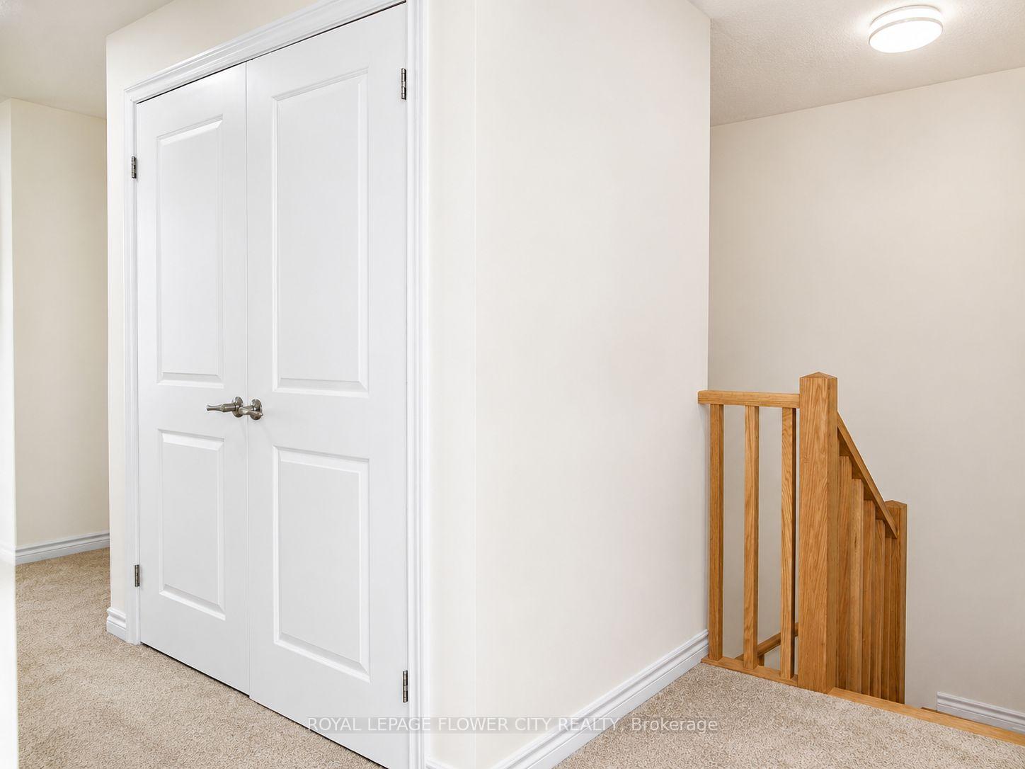 Photo 16 of 18 Jenner Drive, Brant, Paris — HOMEH
