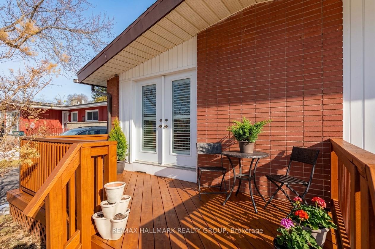 Photo 8 of 2223 Halifax Drive, Ottawa, Elmvale Acres/Urbandale — HOMEH
