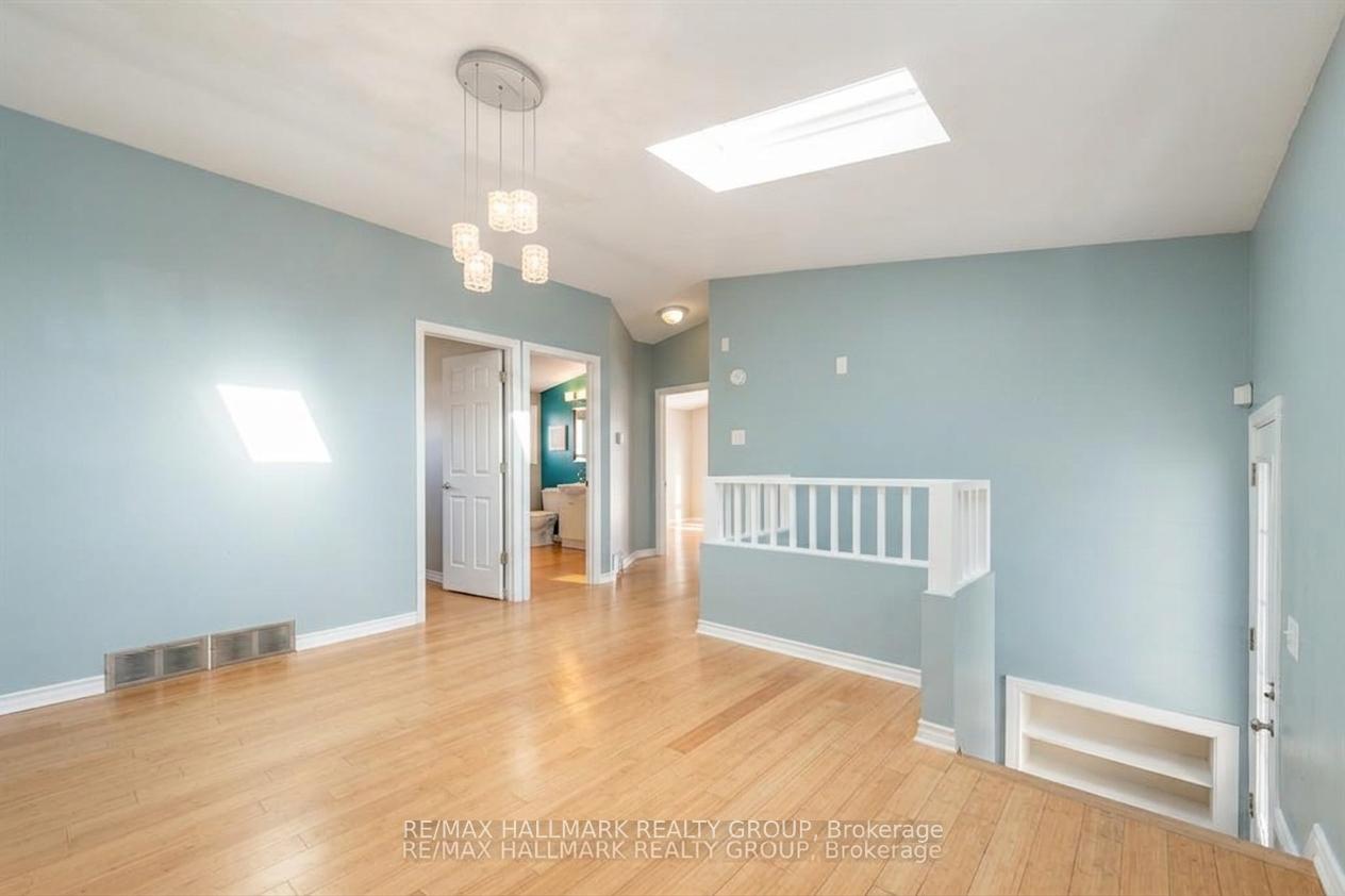 Photo 14 of 2223 Halifax Drive, Ottawa, Elmvale Acres/Urbandale — HOMEH