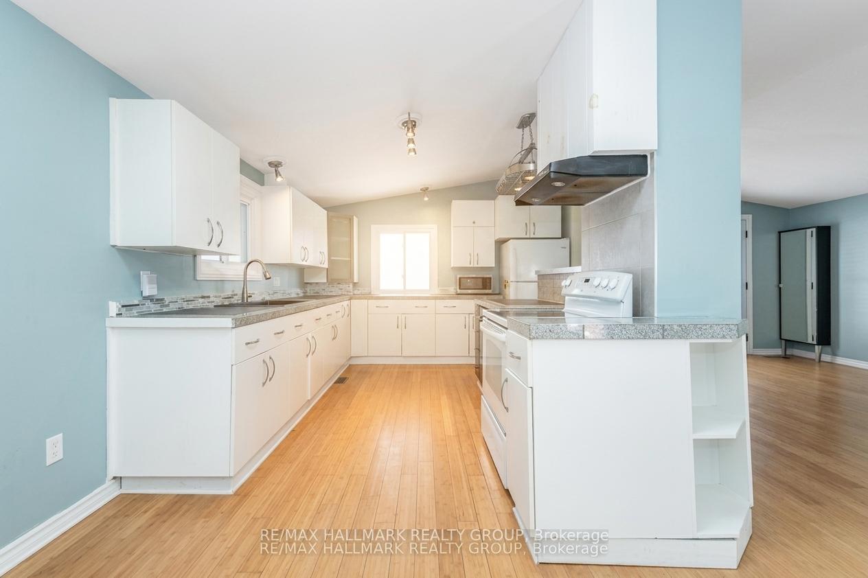 Photo 26 of 2223 Halifax Drive, Ottawa, Elmvale Acres/Urbandale — HOMEH