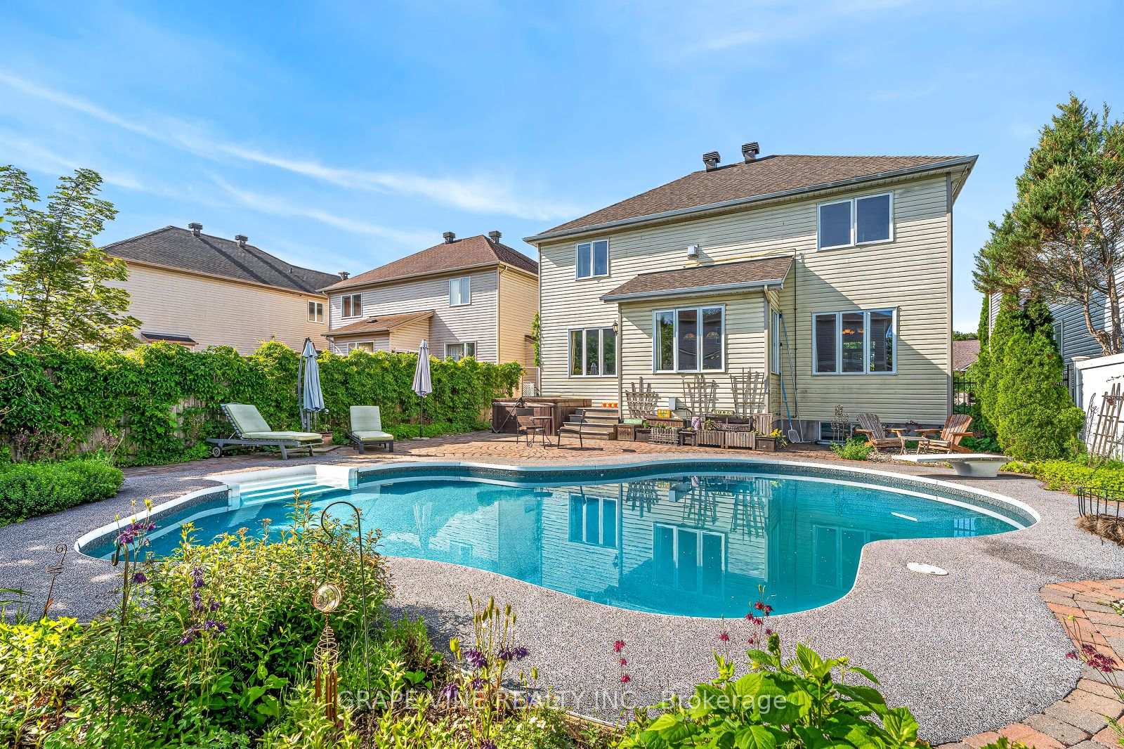 Photo 2 of 175 Allanford Avenue, Ottawa, Hunt Club Park/Greenboro — HOMEH