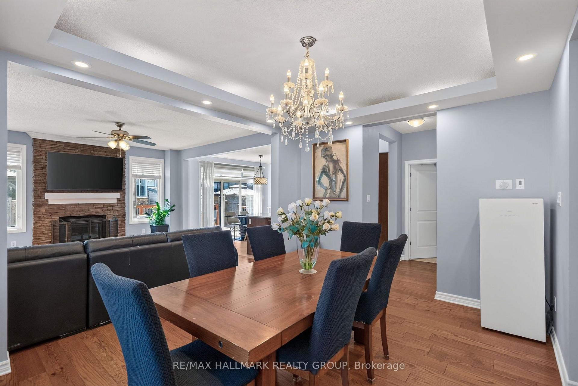Photo 8 of 220 Enclave Walk, Ottawa, Mer Bleue/Bradley Estates/Anderson Park — HOMEH