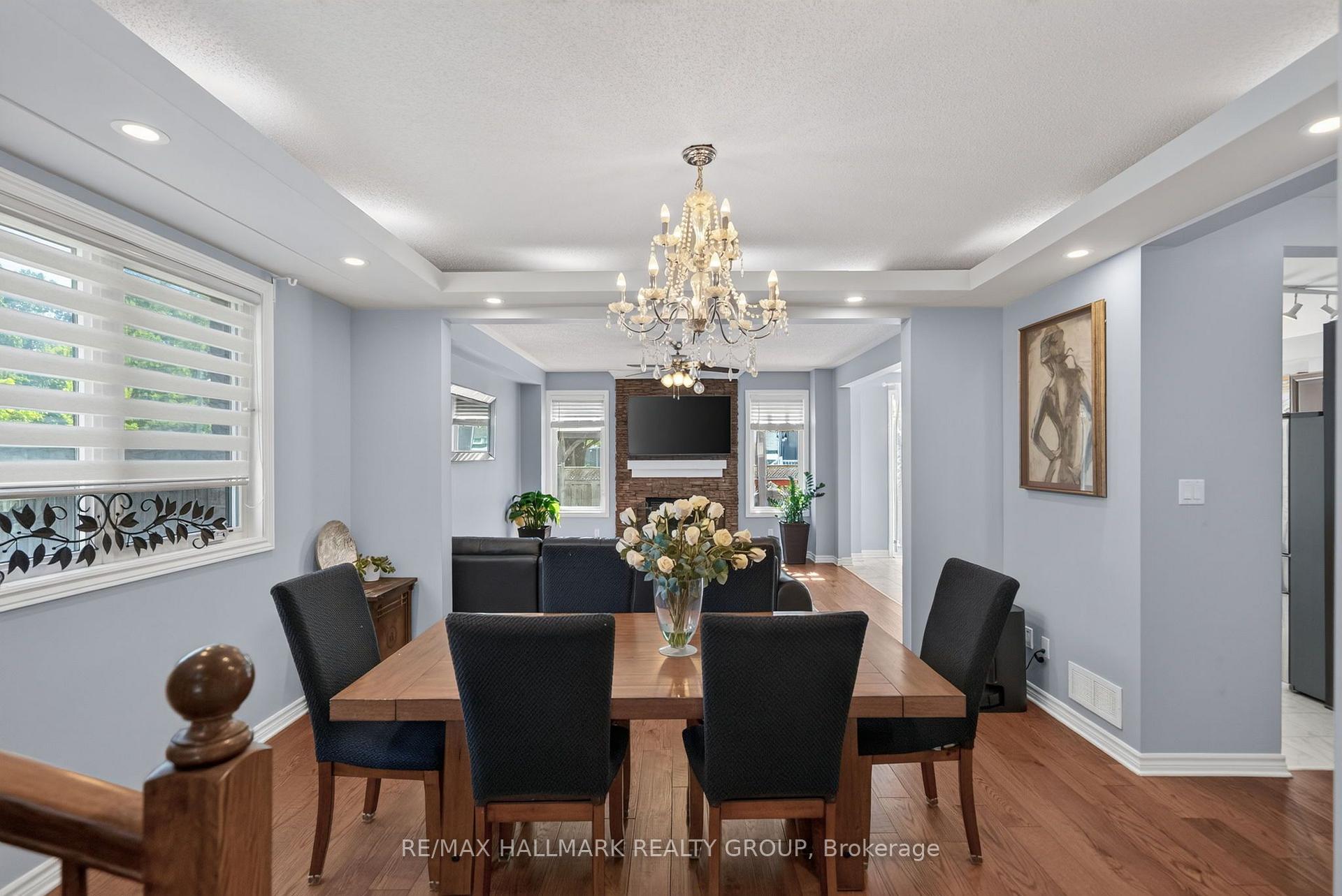 Photo 9 of 220 Enclave Walk, Ottawa, Mer Bleue/Bradley Estates/Anderson Park — HOMEH