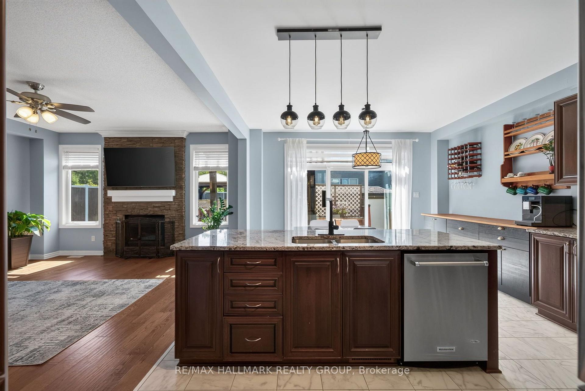 Photo 22 of 220 Enclave Walk, Ottawa, Mer Bleue/Bradley Estates/Anderson Park — HOMEH