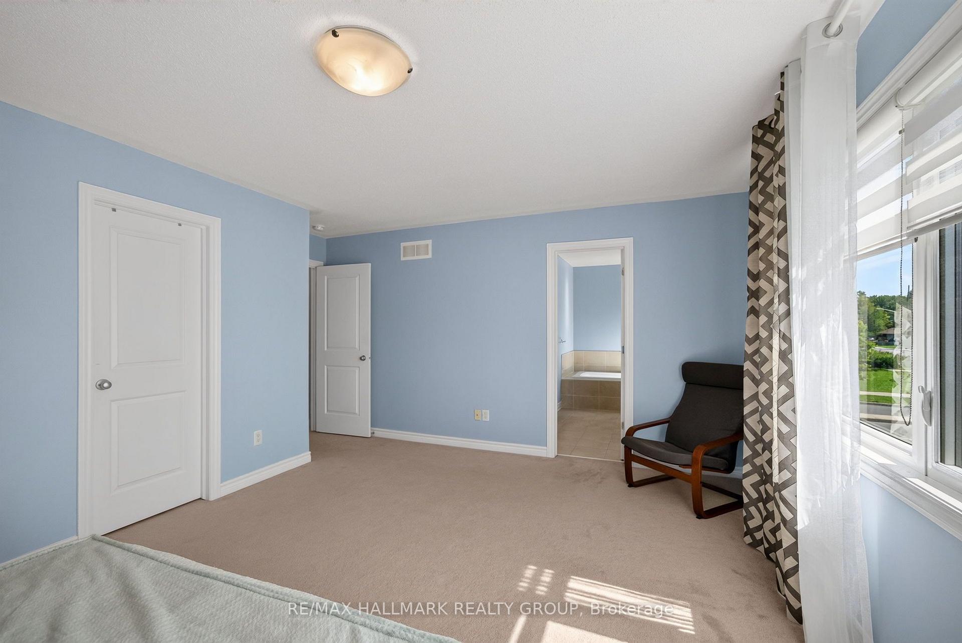 Photo 28 of 220 Enclave Walk, Ottawa, Mer Bleue/Bradley Estates/Anderson Park — HOMEH