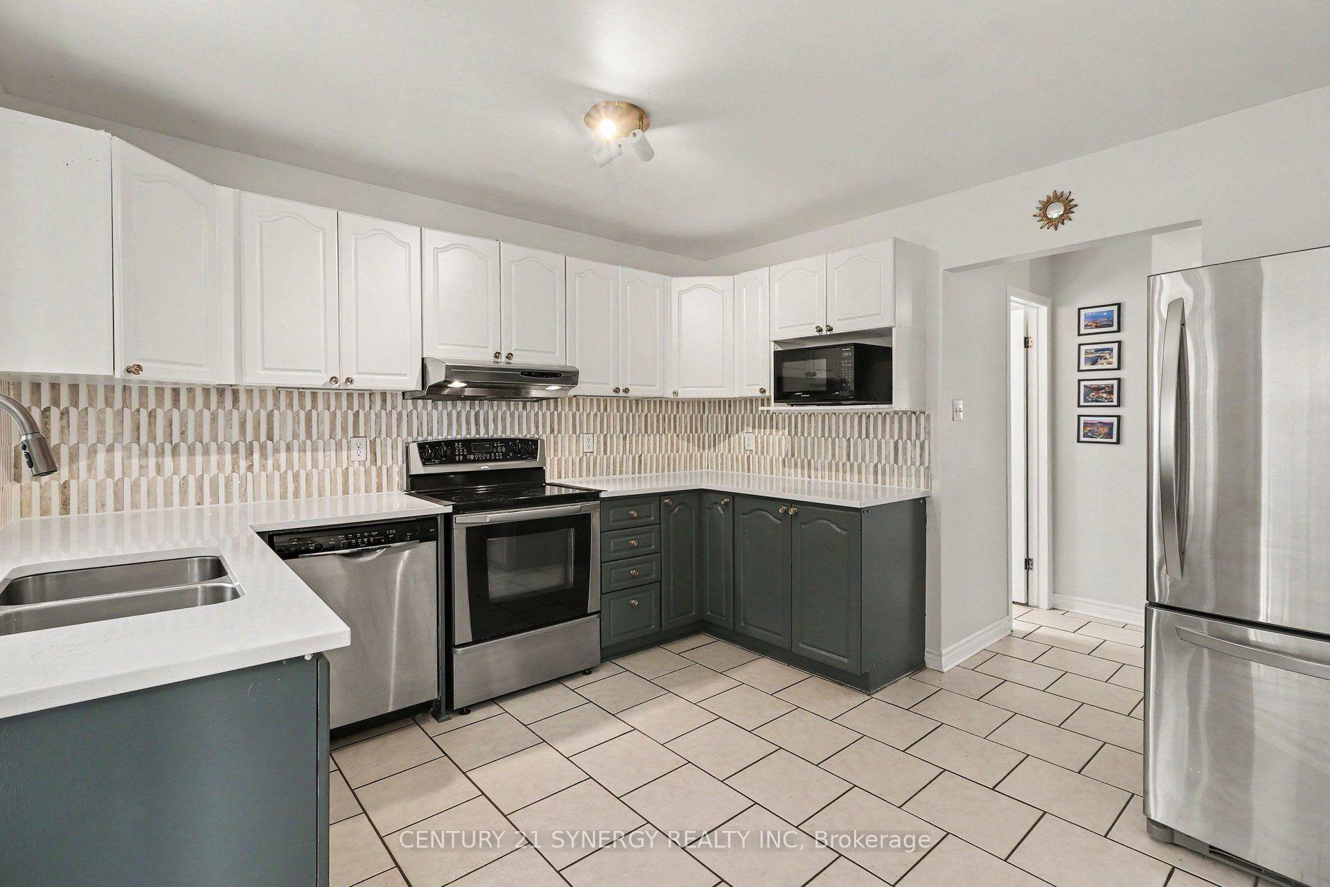 Photo 12 of 1503 Roberval Avenue, Ottawa, Fallingbrook/Ridgemount — HOMEH