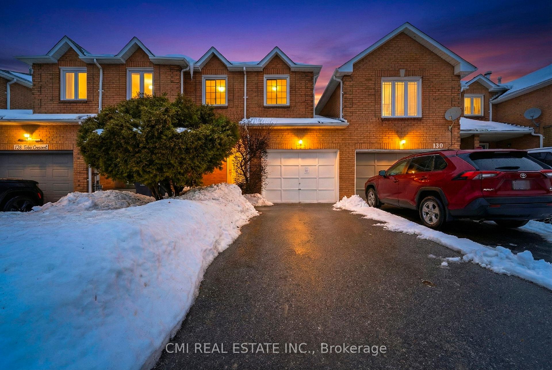 Photo 2 of 128 Toba Crescent, Brampton, Heart Lake East — HOMEH