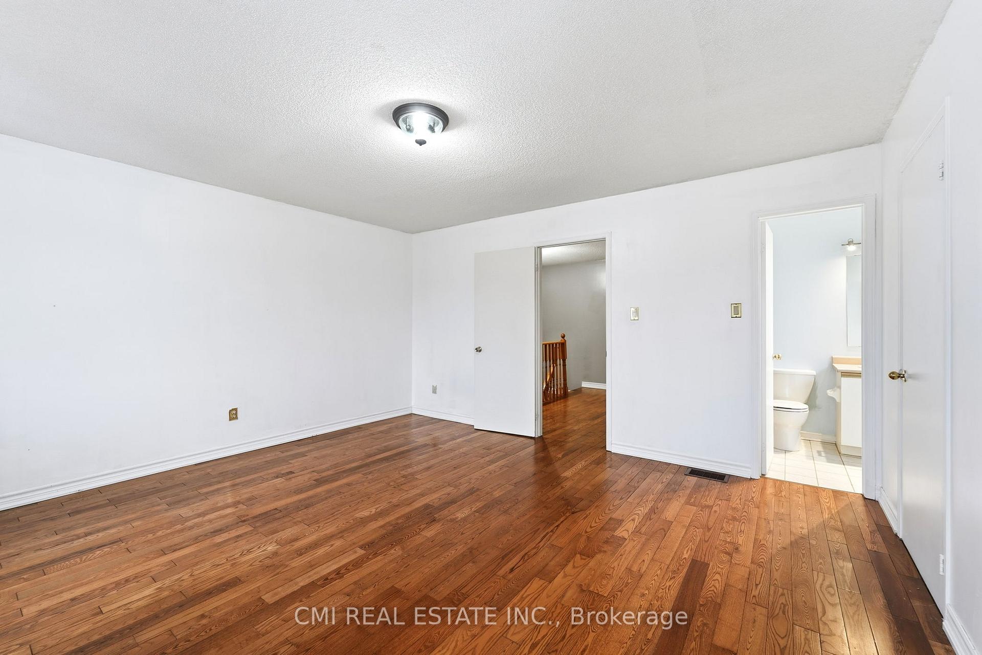 Photo 55 of 128 Toba Crescent, Brampton, Heart Lake East — HOMEH