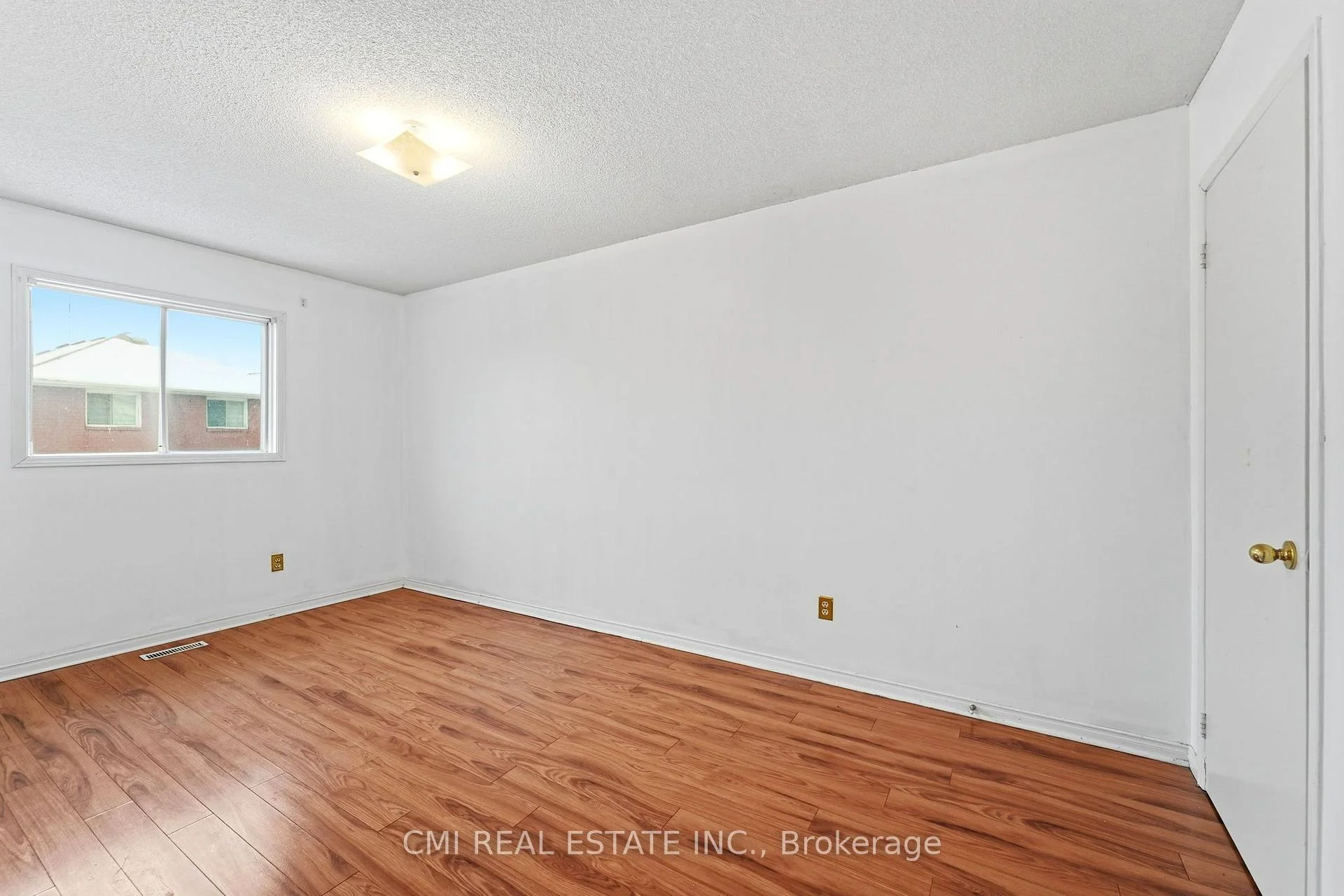 Photo 40 of 128 Toba Crescent, Brampton, Heart Lake East — HOMEH