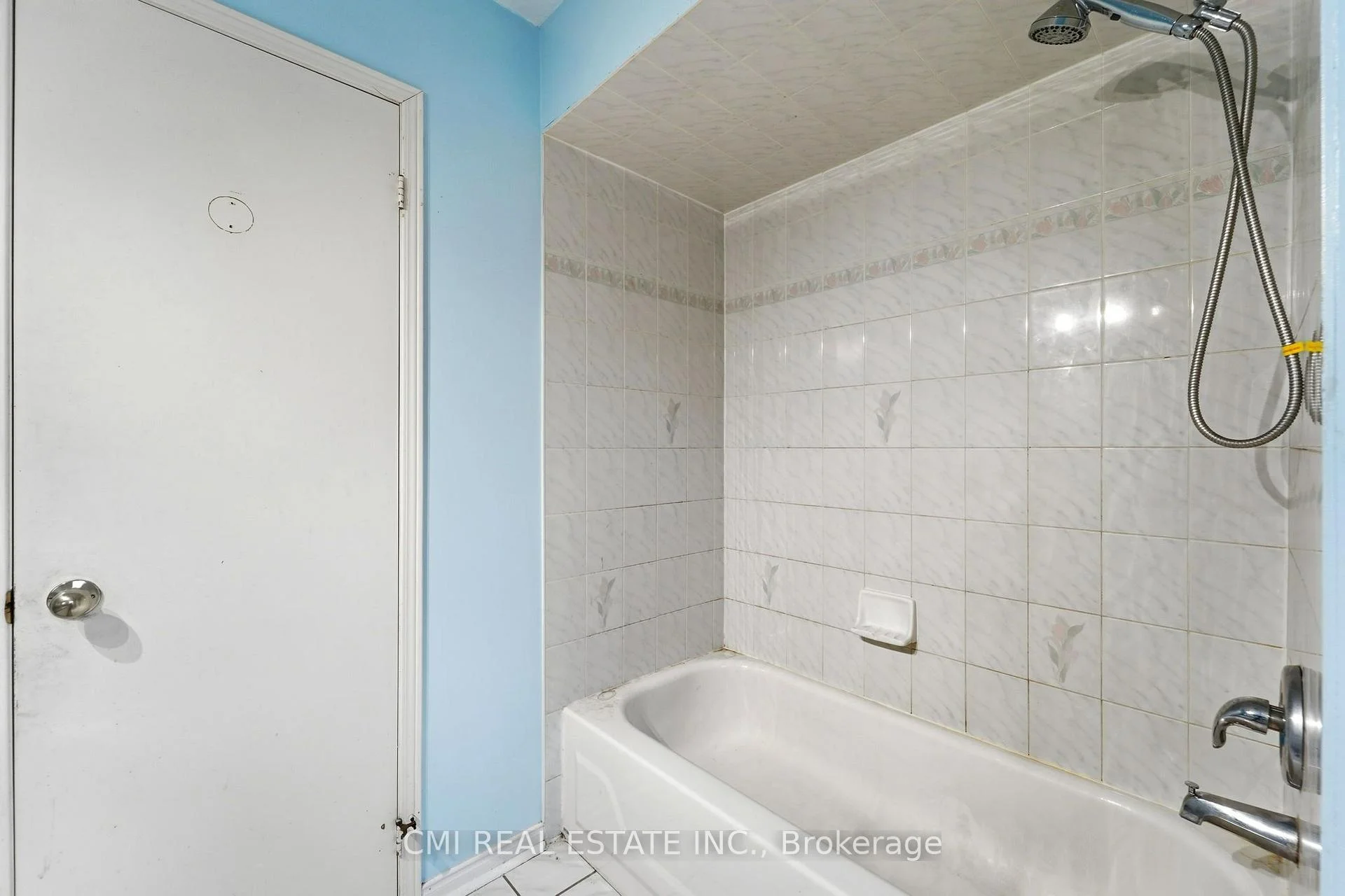 Photo 54 of 128 Toba Crescent, Brampton, Heart Lake East — HOMEH