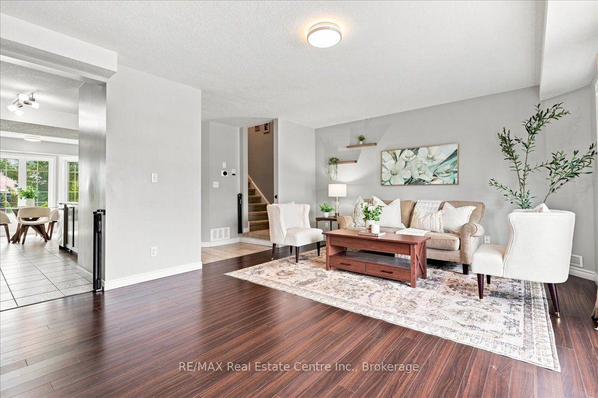 Photo 4 of Unit 21B, 975 Strasburg Road, Waterloo — HOMEH