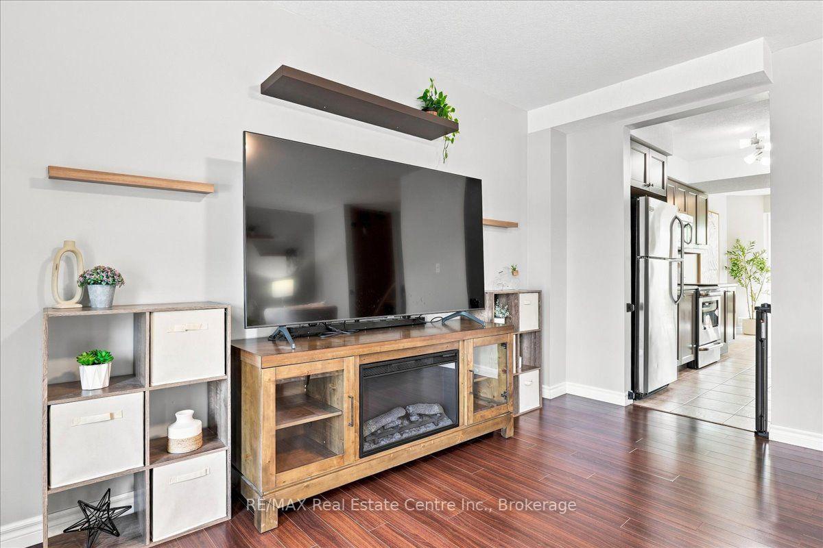 Photo 8 of Unit 21B, 975 Strasburg Road, Waterloo — HOMEH