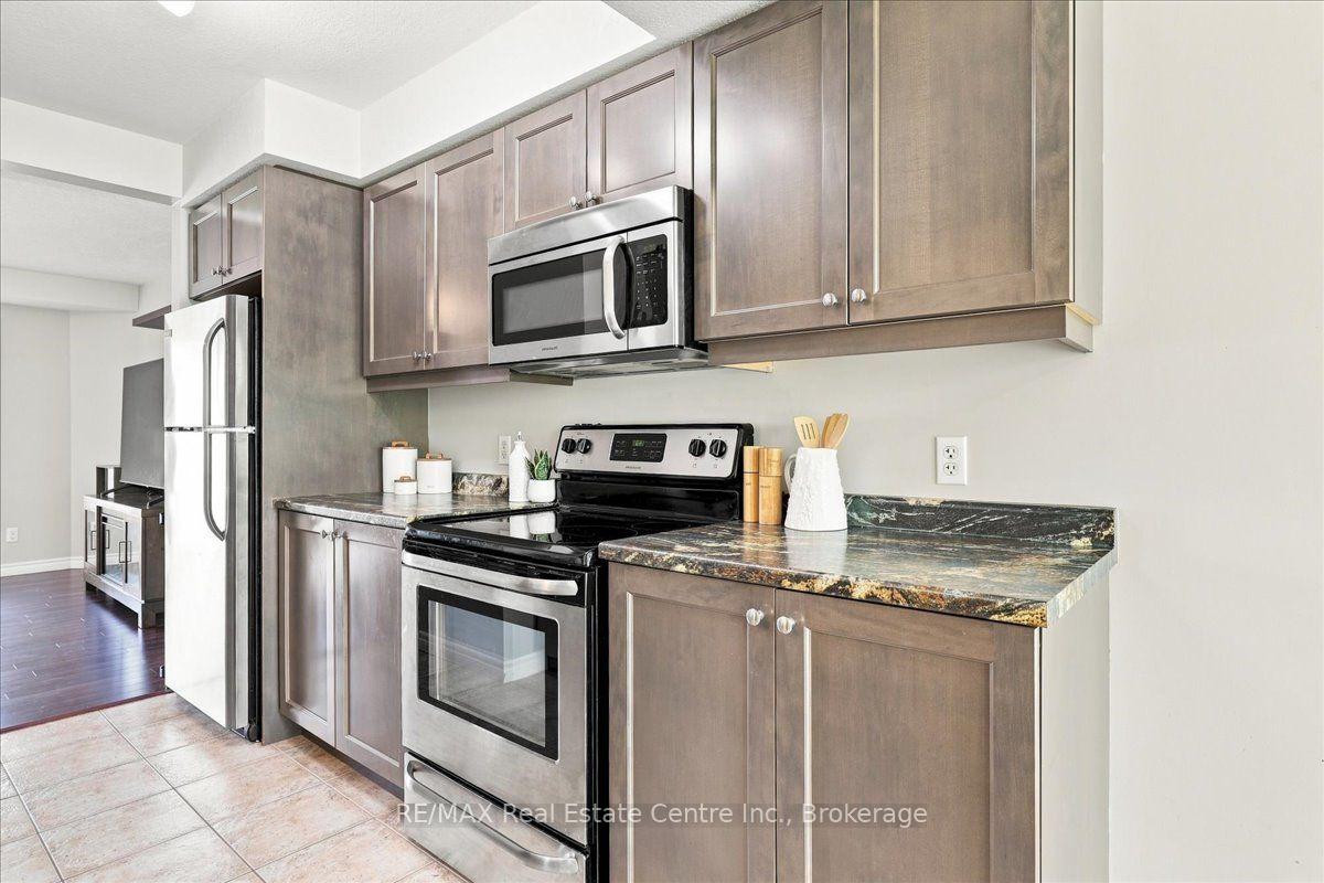 Photo 10 of Unit 21B, 975 Strasburg Road, Waterloo — HOMEH