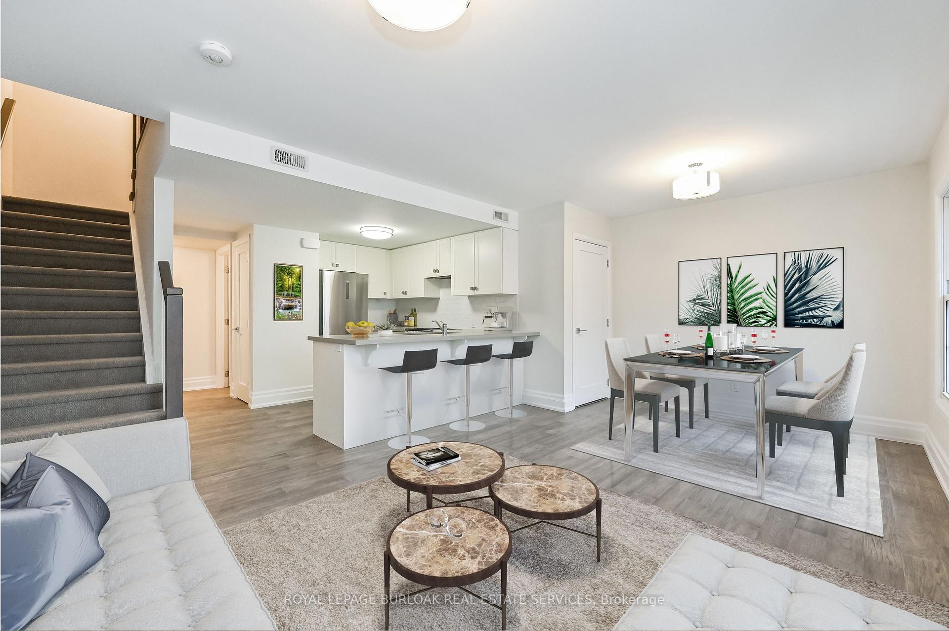Photo 9 of Unit 207, 760 Lakeshore Road E, Mississauga, Lakeview — HOMEH