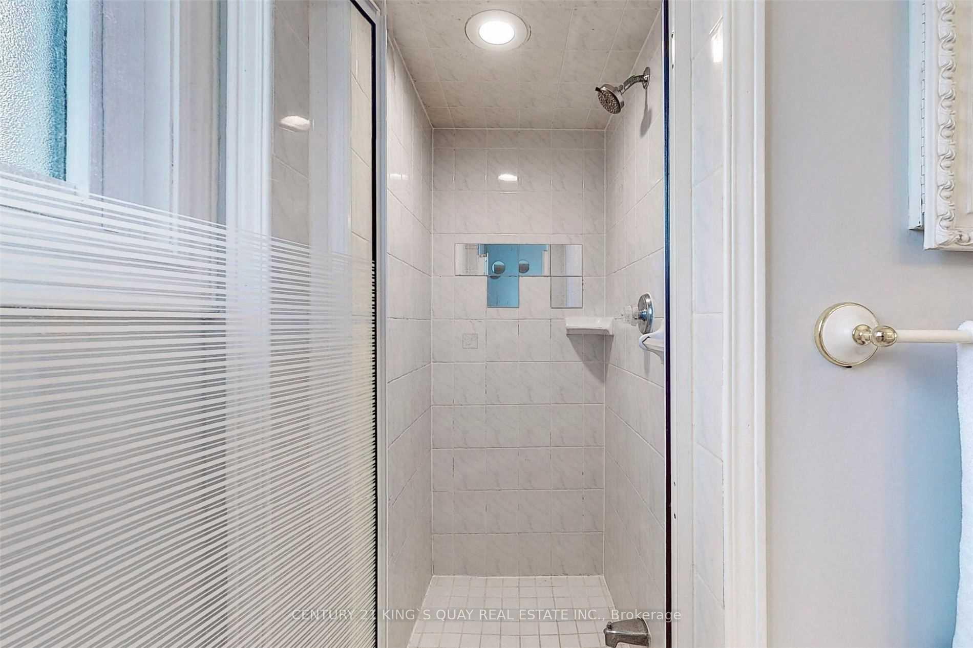 Photo 27 of 193 Alexander Road, Newmarket, Gorham-College Manor — HOMEH