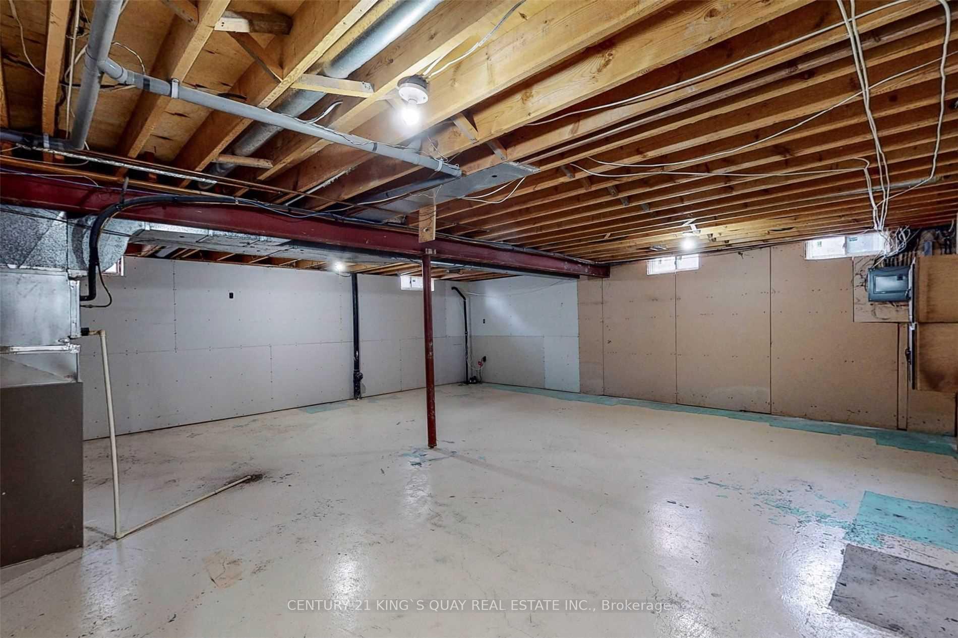 Photo 36 of 193 Alexander Road, Newmarket, Gorham-College Manor — HOMEH