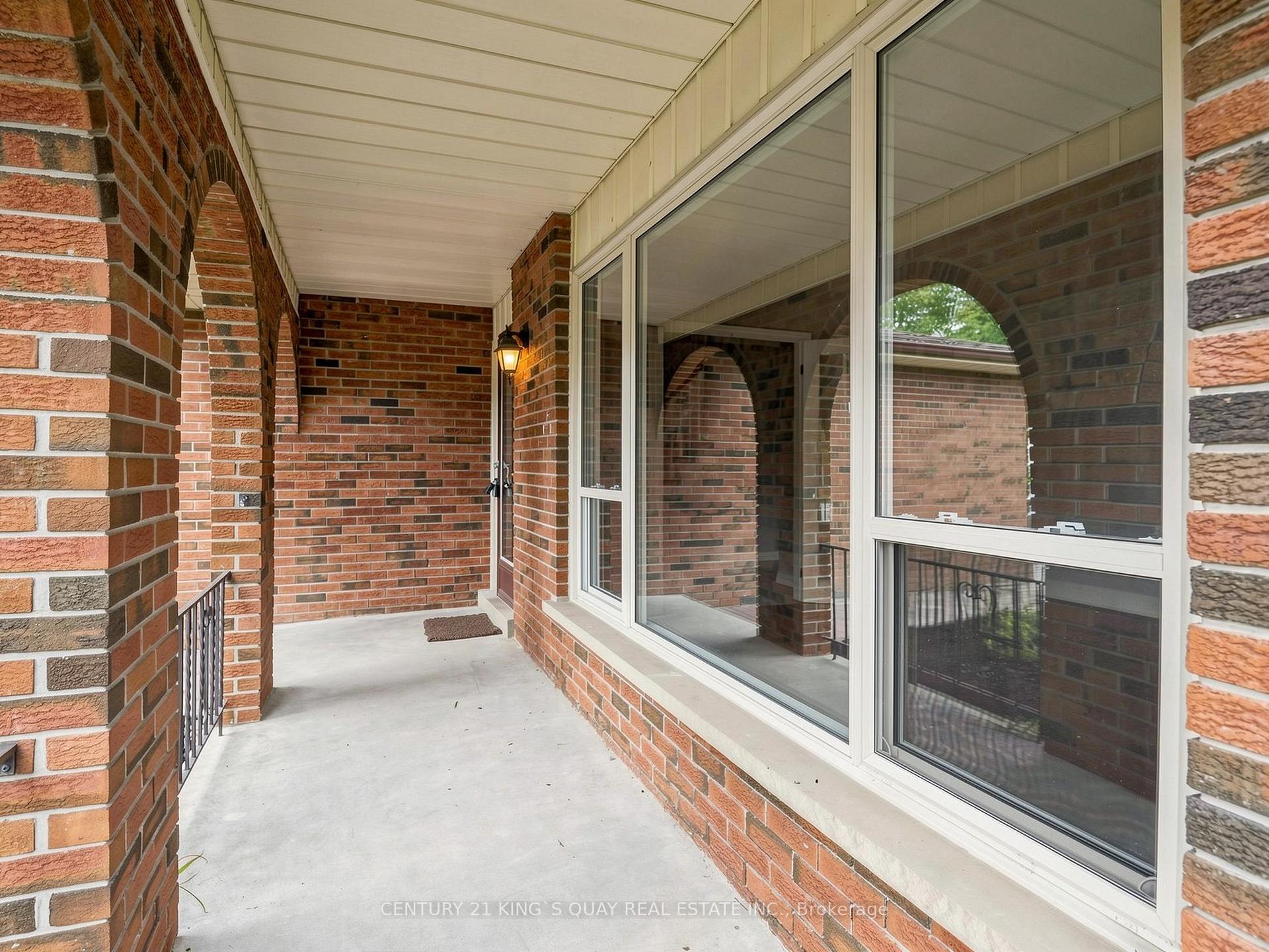 Photo 38 of 193 Alexander Road, Newmarket, Gorham-College Manor — HOMEH